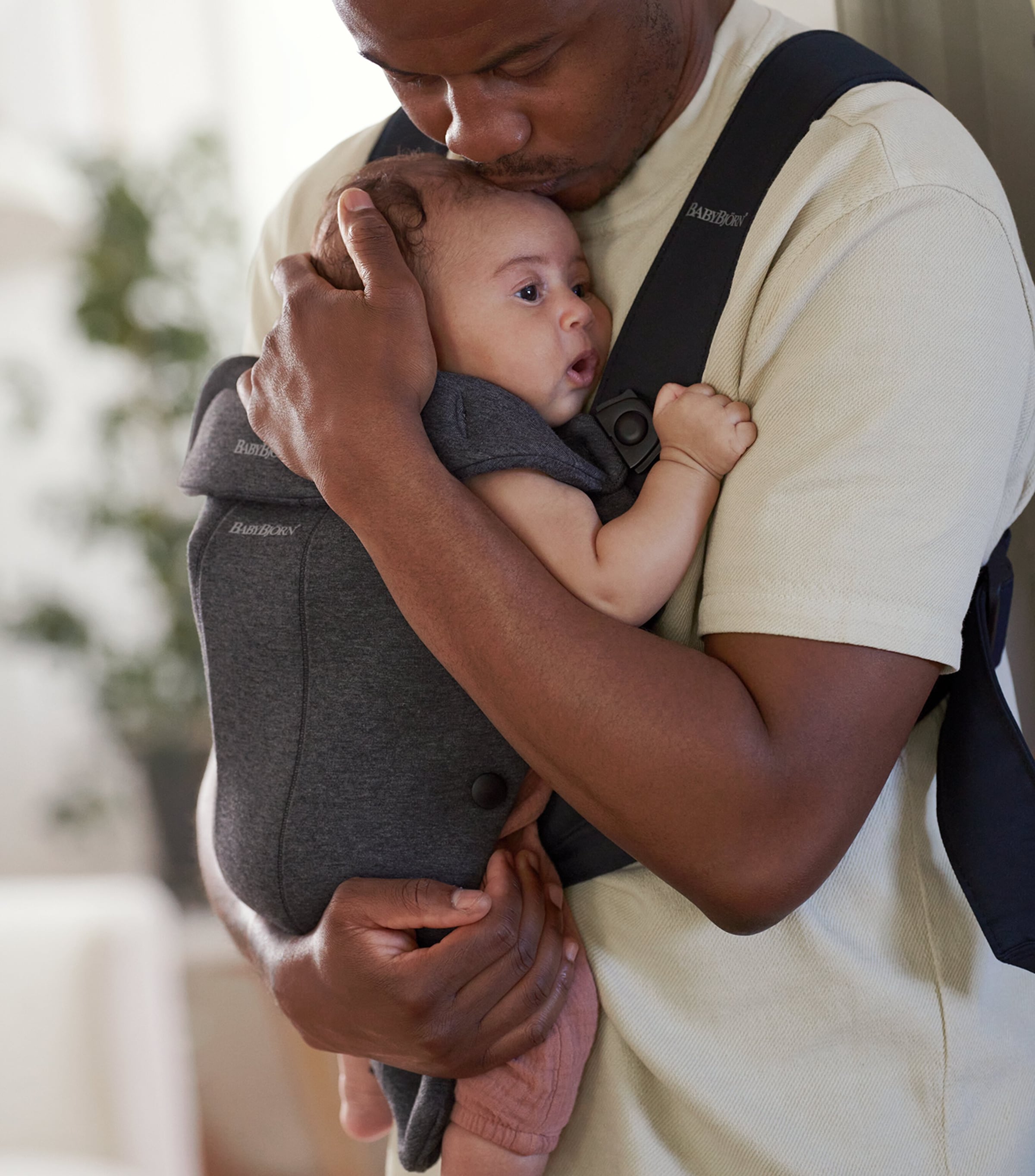 3D Jersey Mini Baby Carrier CHARCOAL GREY Image 2