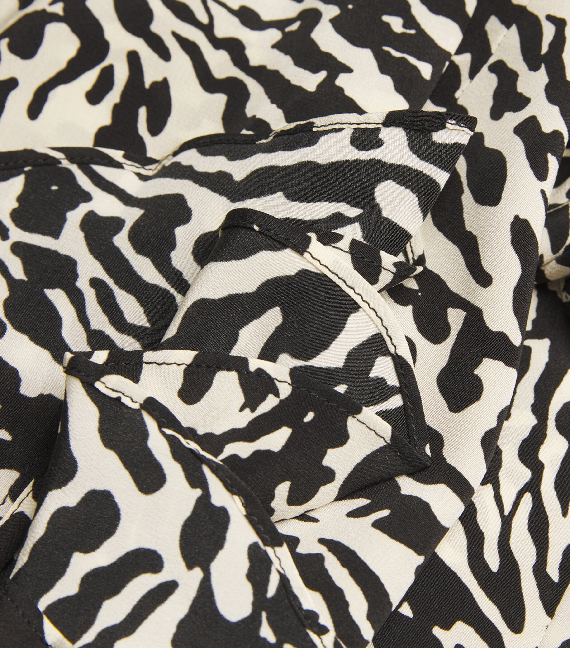 Silk Amaia Midi Dress SPOTTED JASPER Image 5