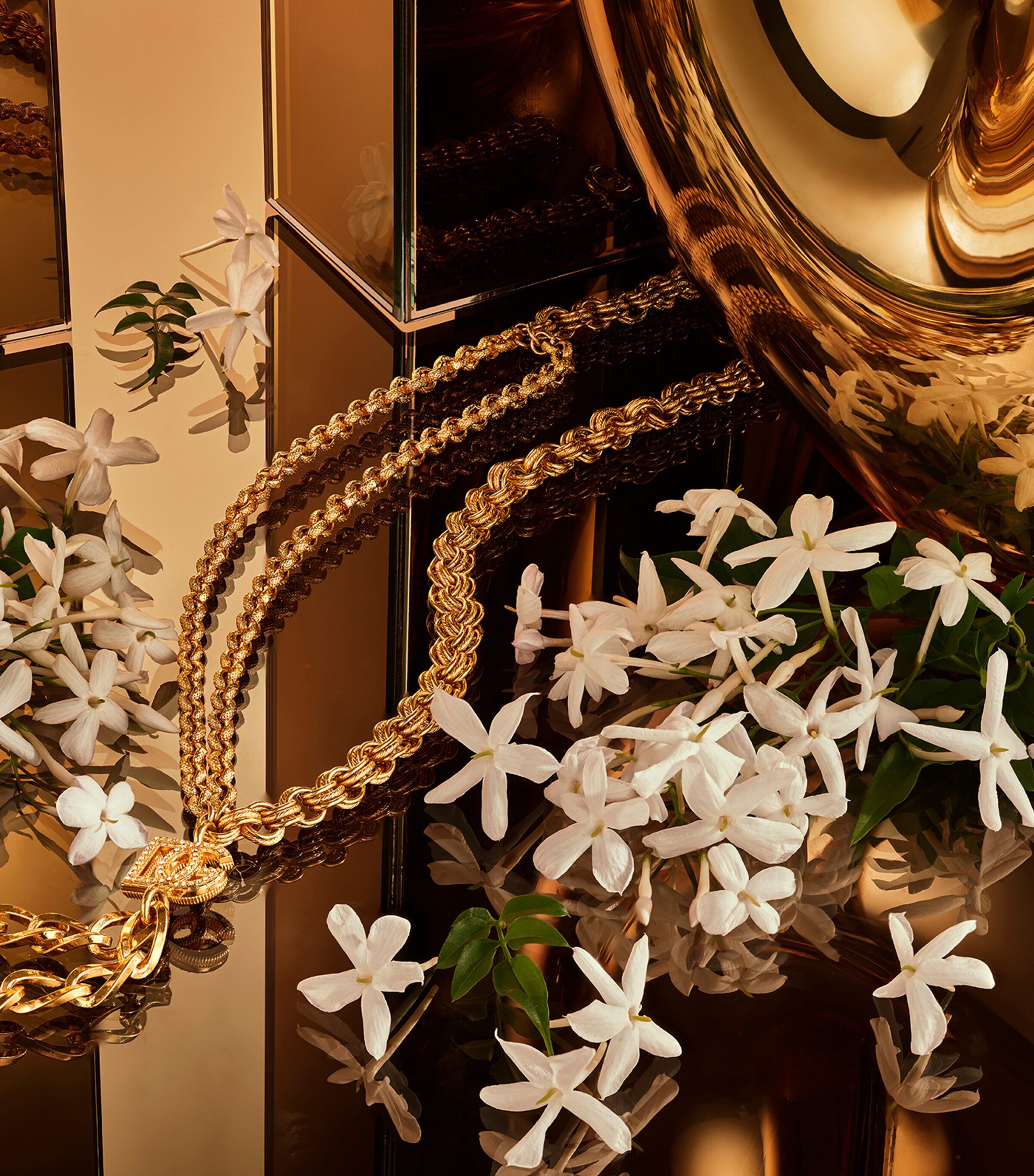 The One Gold Eau de Parfum Intense (50ml) NO COLOUR Image 4