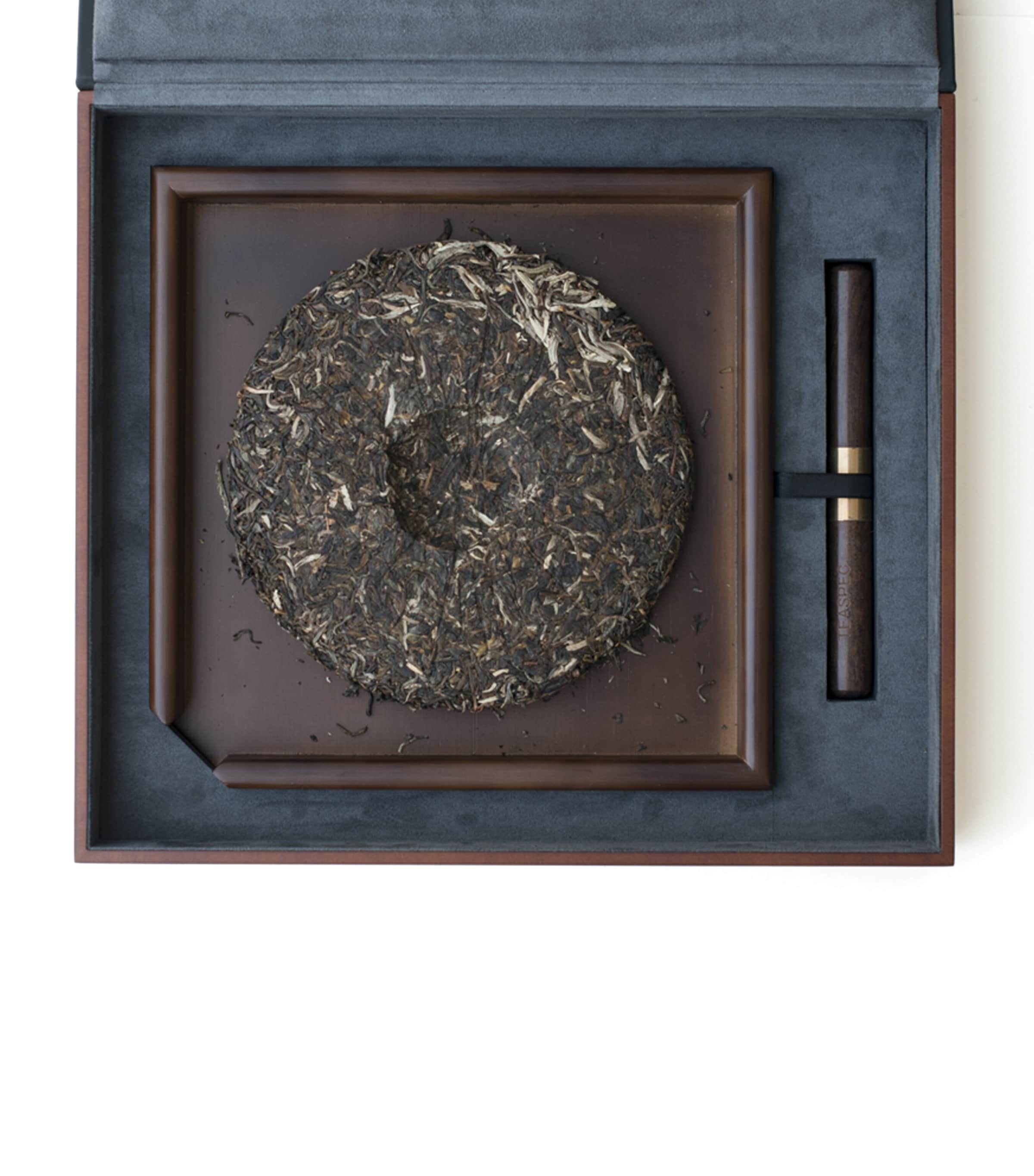 茶 Harrods Tea Teaspec Sloane Seven Sons Pu'Er Tea Cake | Harrods US