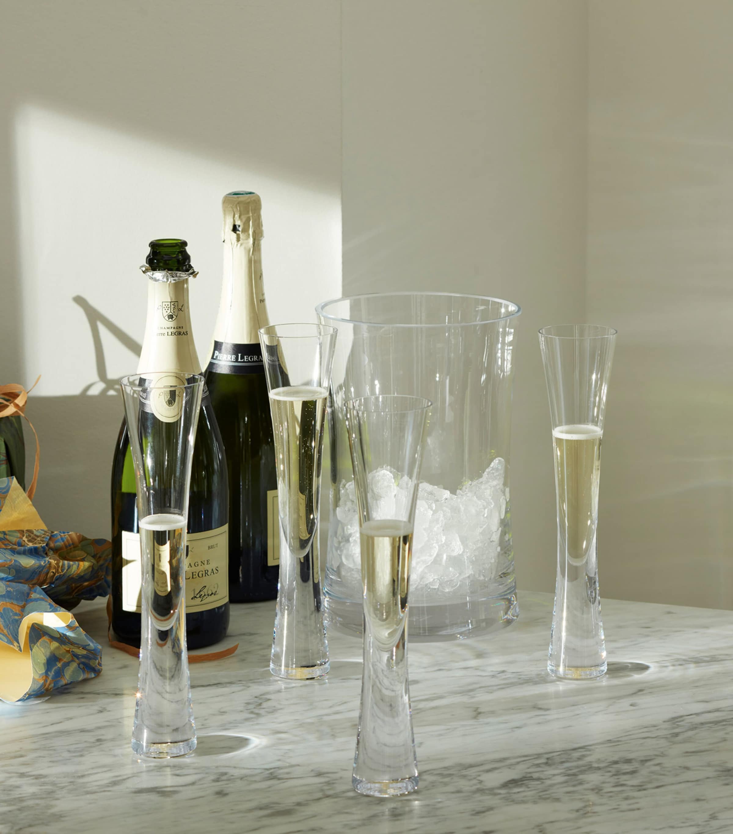 Moya Champagne Flutes and Ice Bucket Serving Set CLEAR Image 3