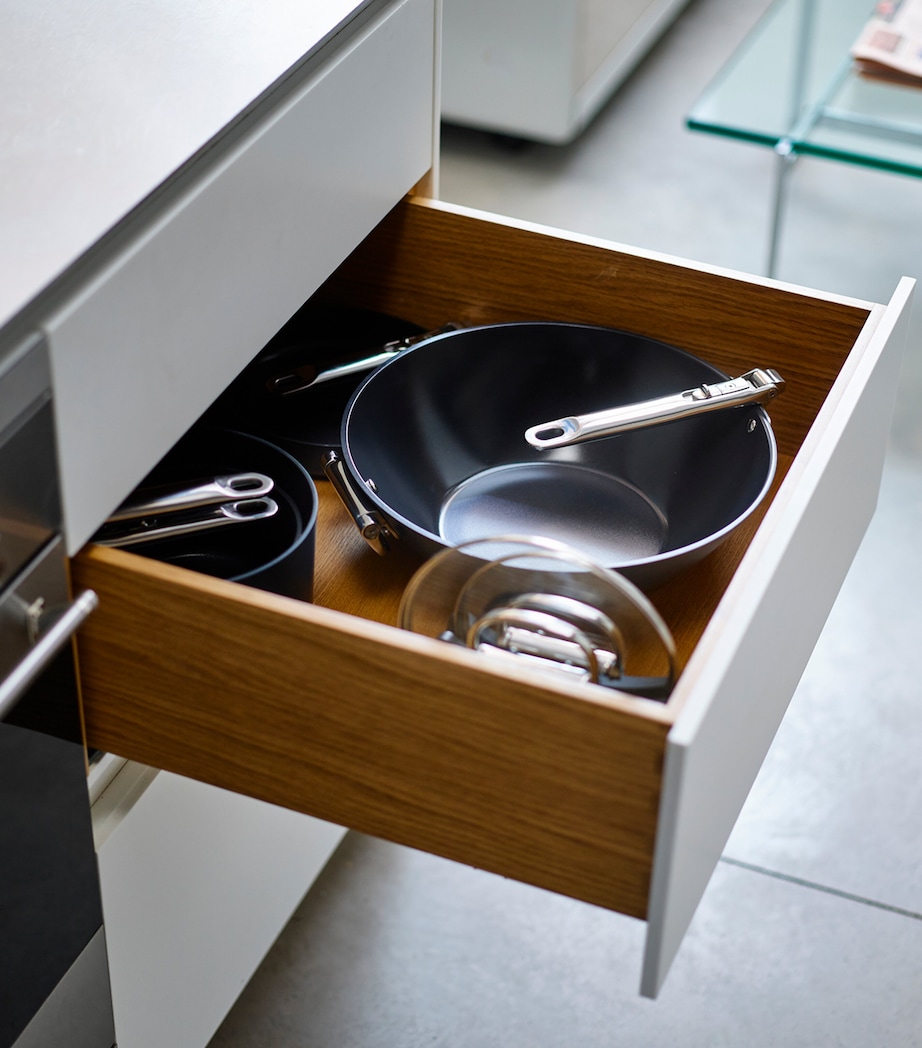 Space Non-Stick Folding Handle Wok (32cm) MIDNIGHT BLUE Image 4