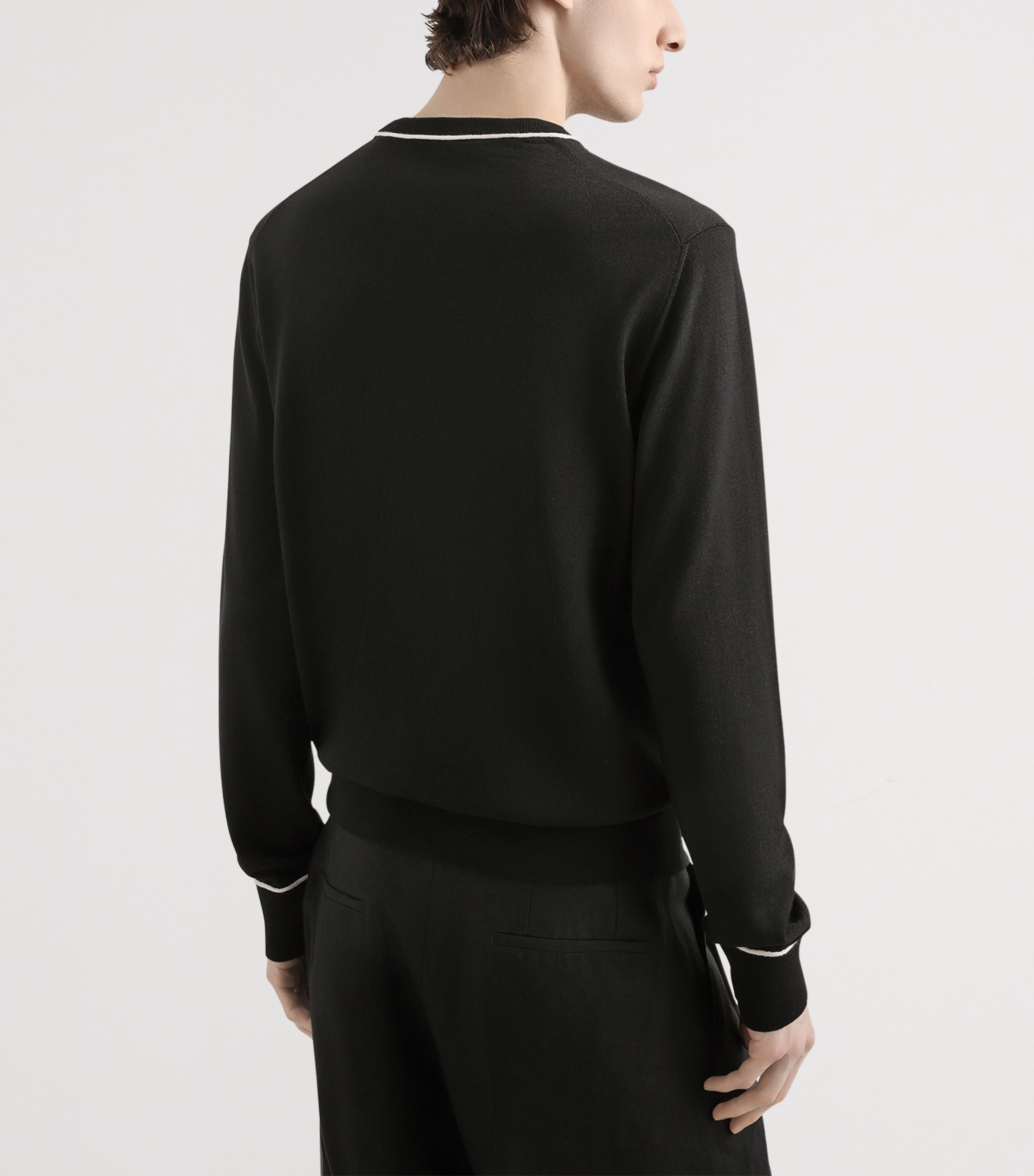 Wool Crew-Neck Sweater N0000-BLACK Image 3