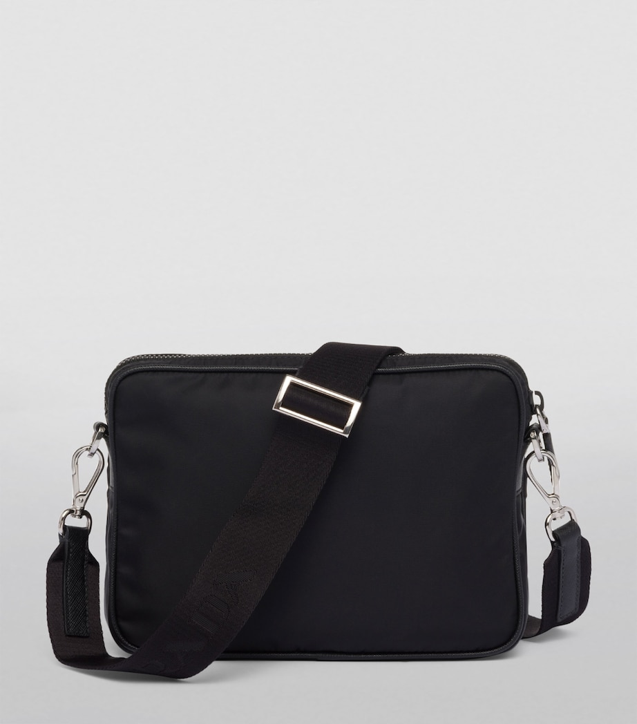 Re-Nylon Shoulder Bag F0002 Image 4