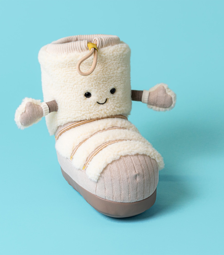 Jellycat Amuseables Perta Snow Boot (21cm) Image 2