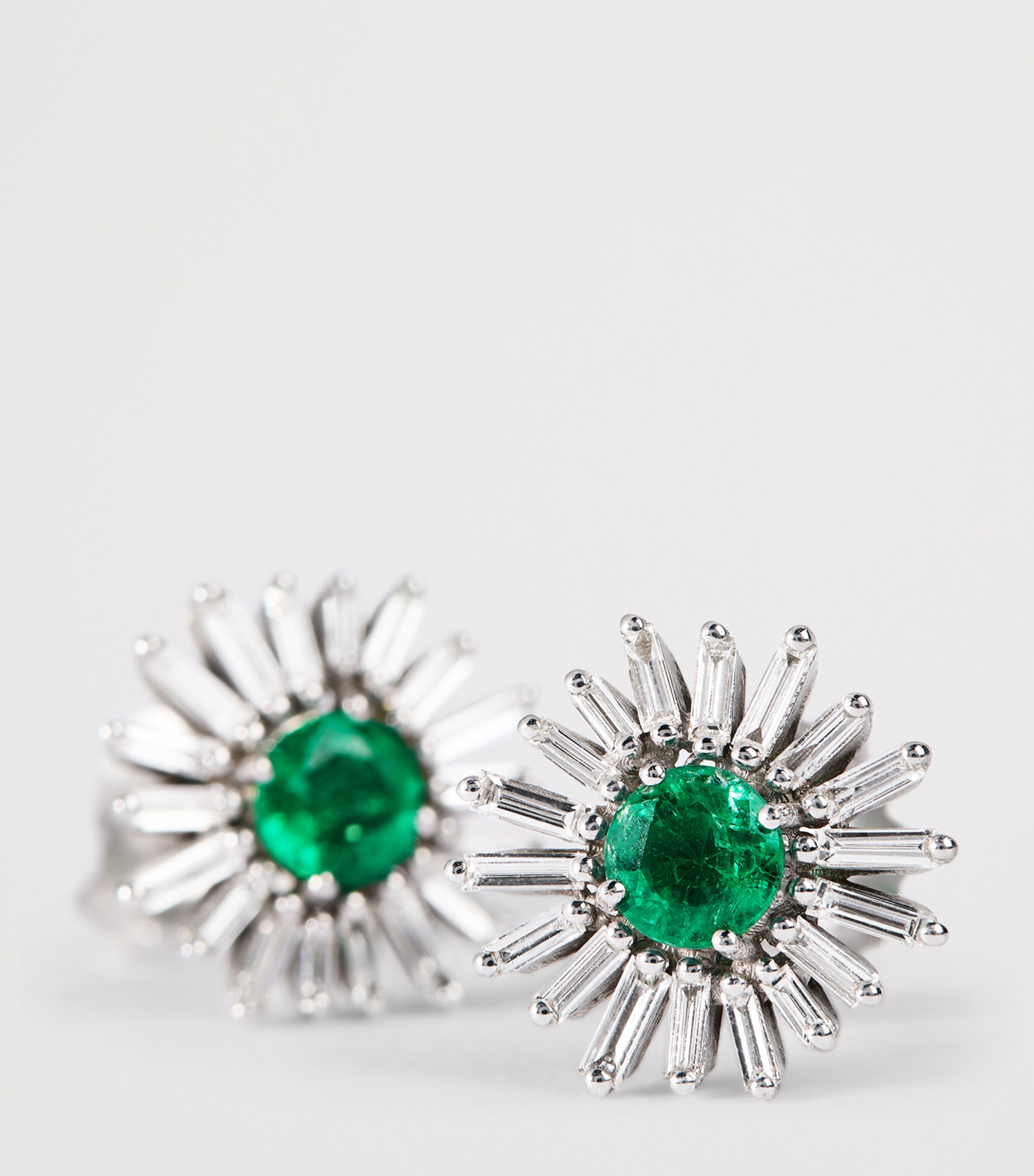 Suzanne Kalan White Gold, Diamond and Emerald One of a Kind Flower Earrings Wg/emer/wd Image 5