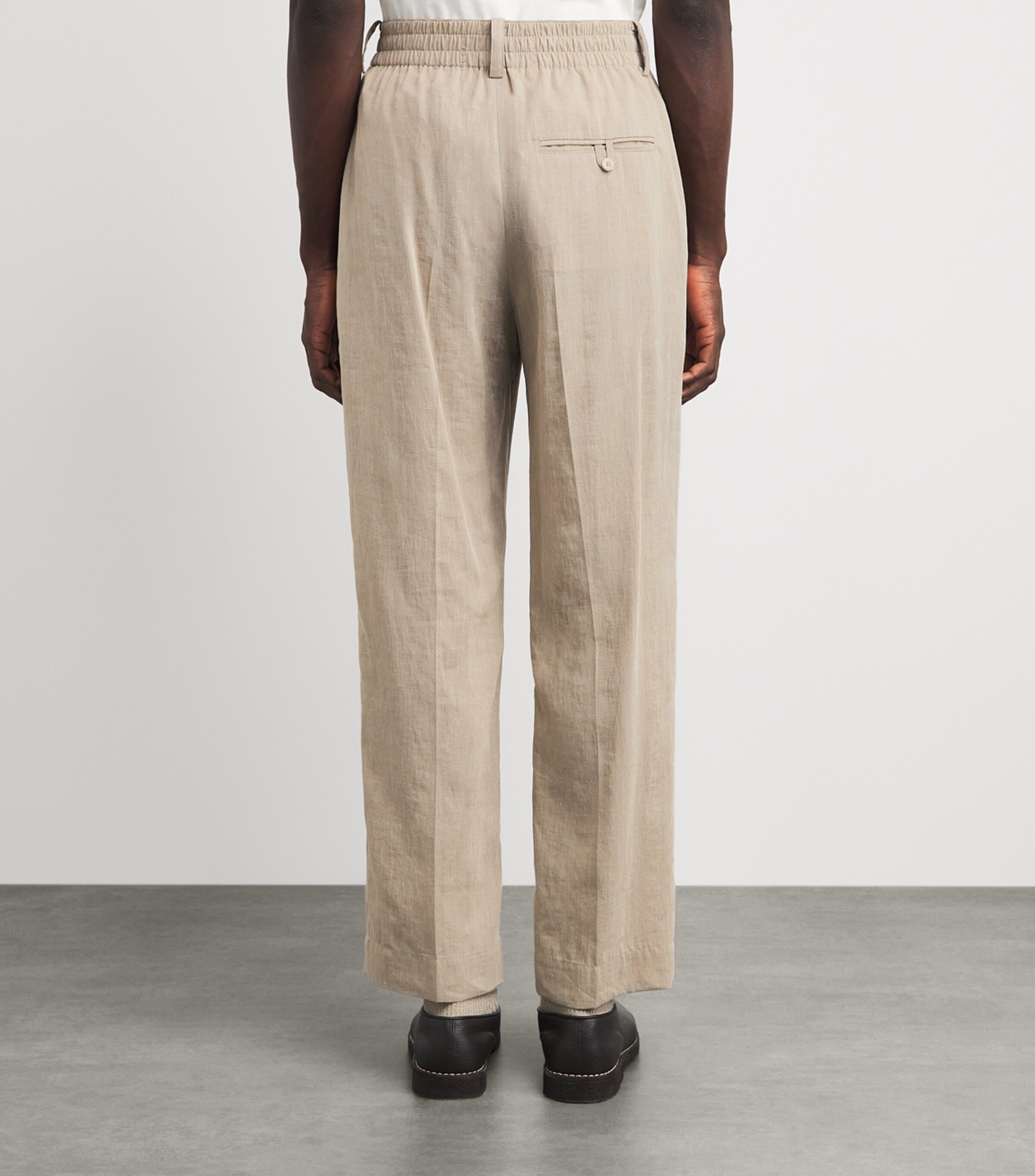 Jacquemus Mens Linen Pleated Croisière Trousers Beige Image 5