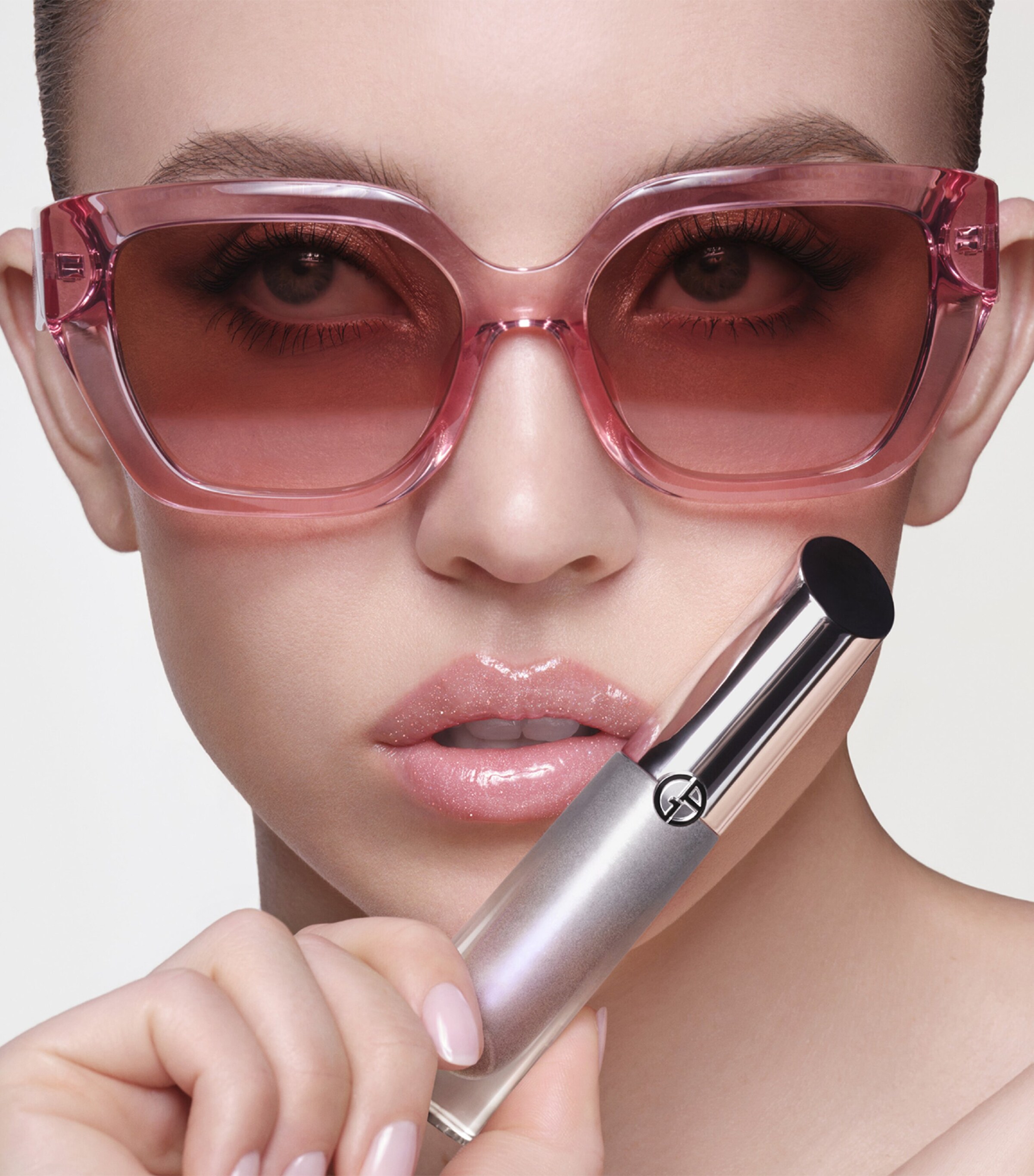 Armani Prisma Glass Icy Plumper Lip Gloss ICED LATTE Image 7