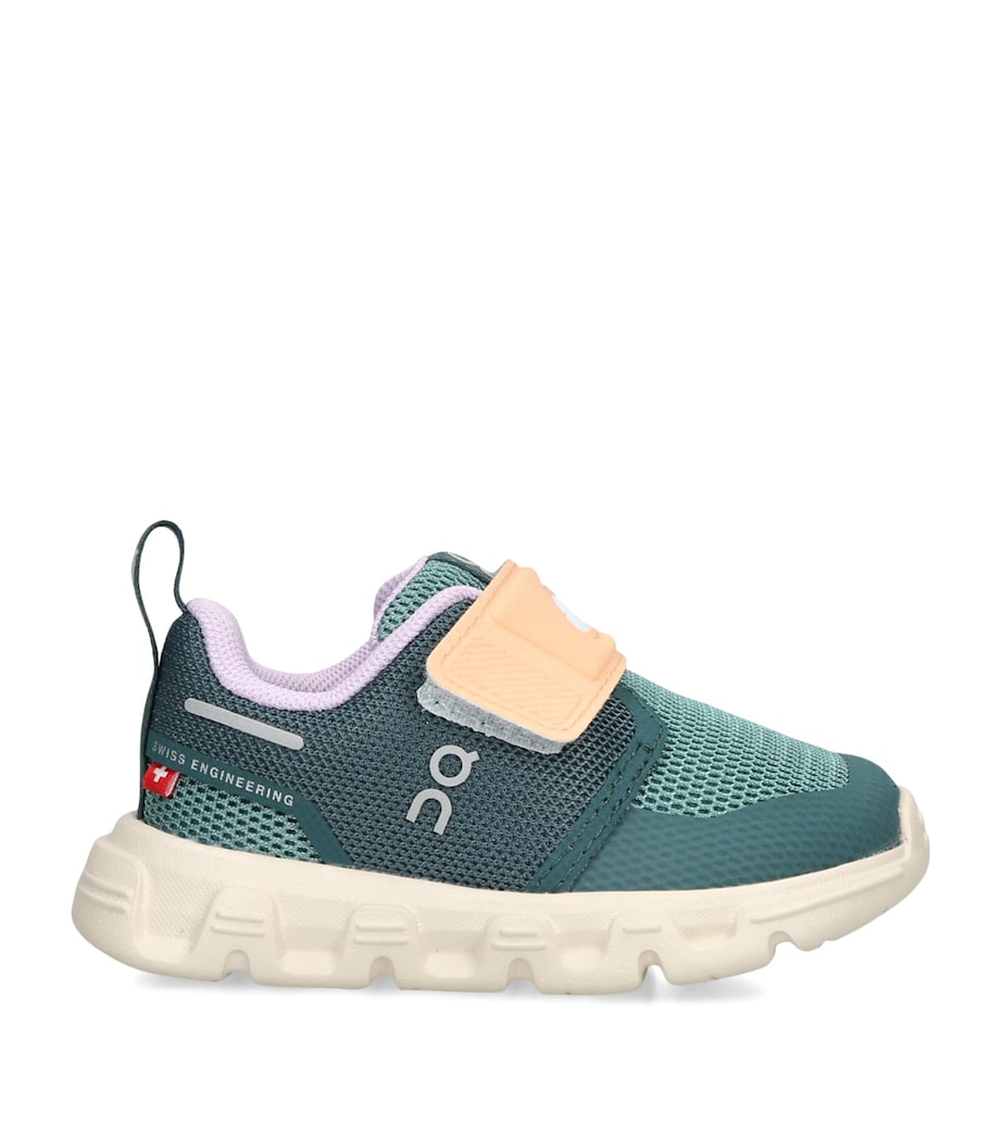 ON Running Cloud Dash Trainers Green Comb Image 1