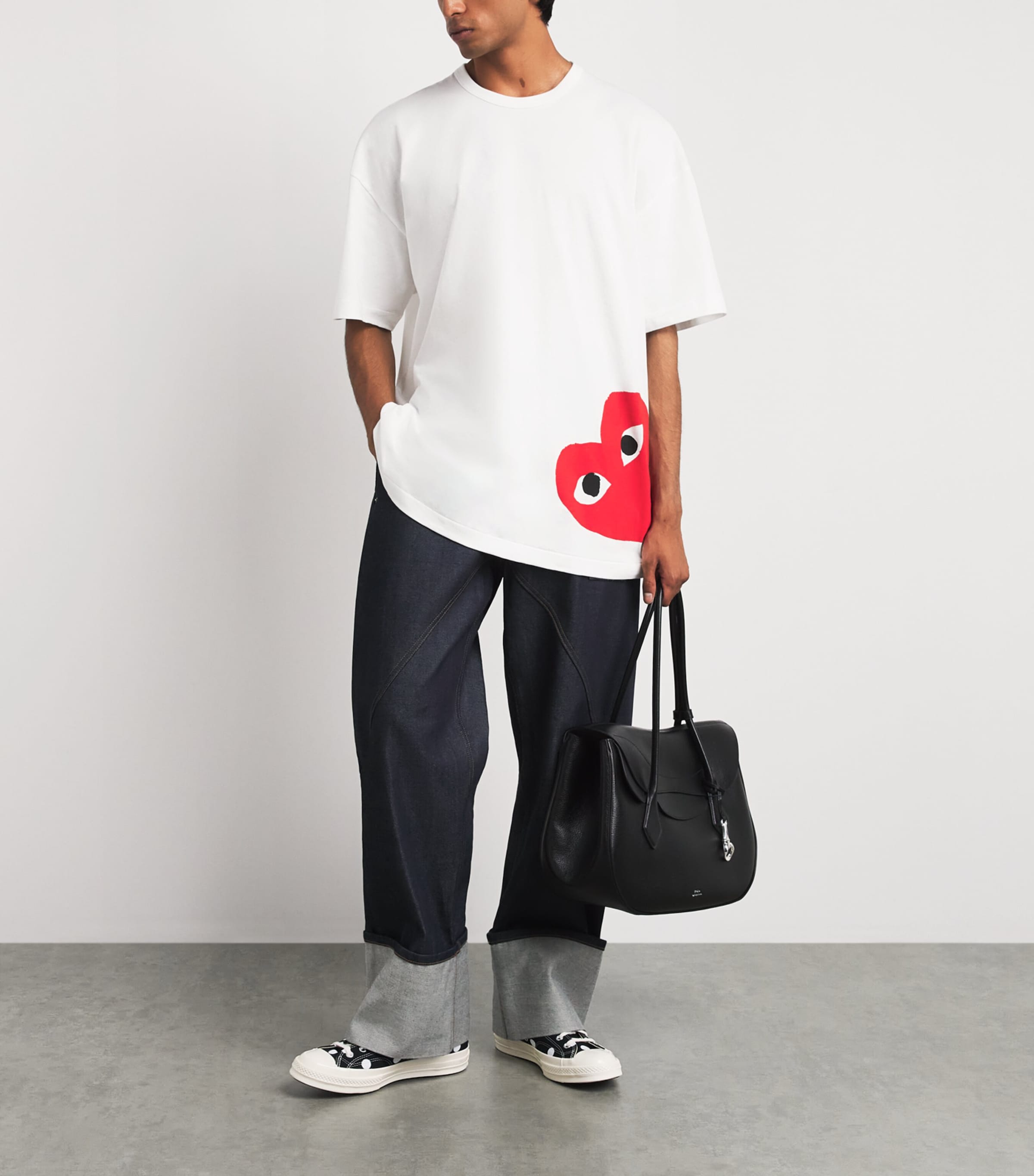 Comme Des Garçons Mens Cotton Oversized Bottom Heart T-Shirt White/red Image 2