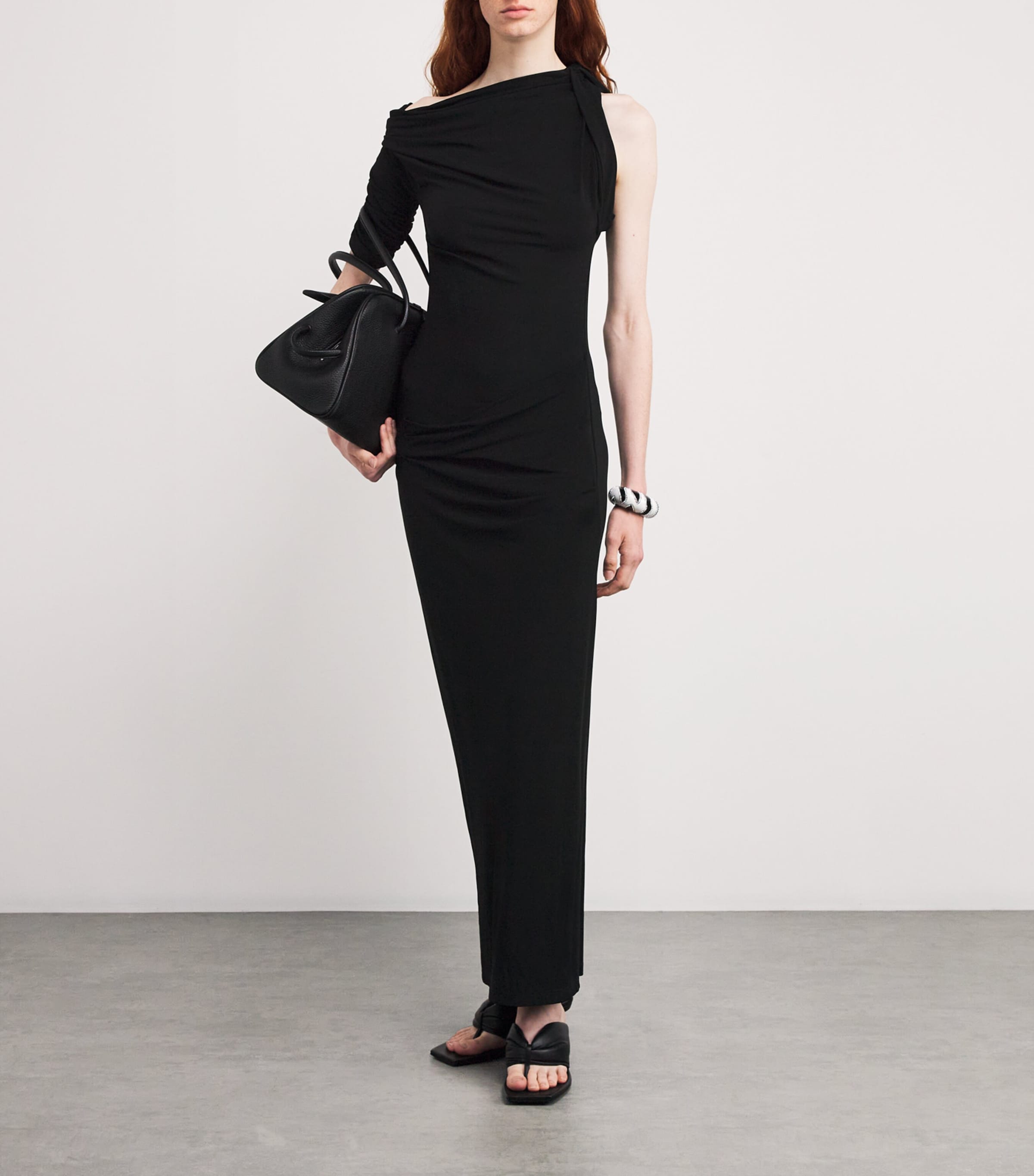 Jacquemus Womens Asymmetric The Drapeado Maxi Dress Black Image 2