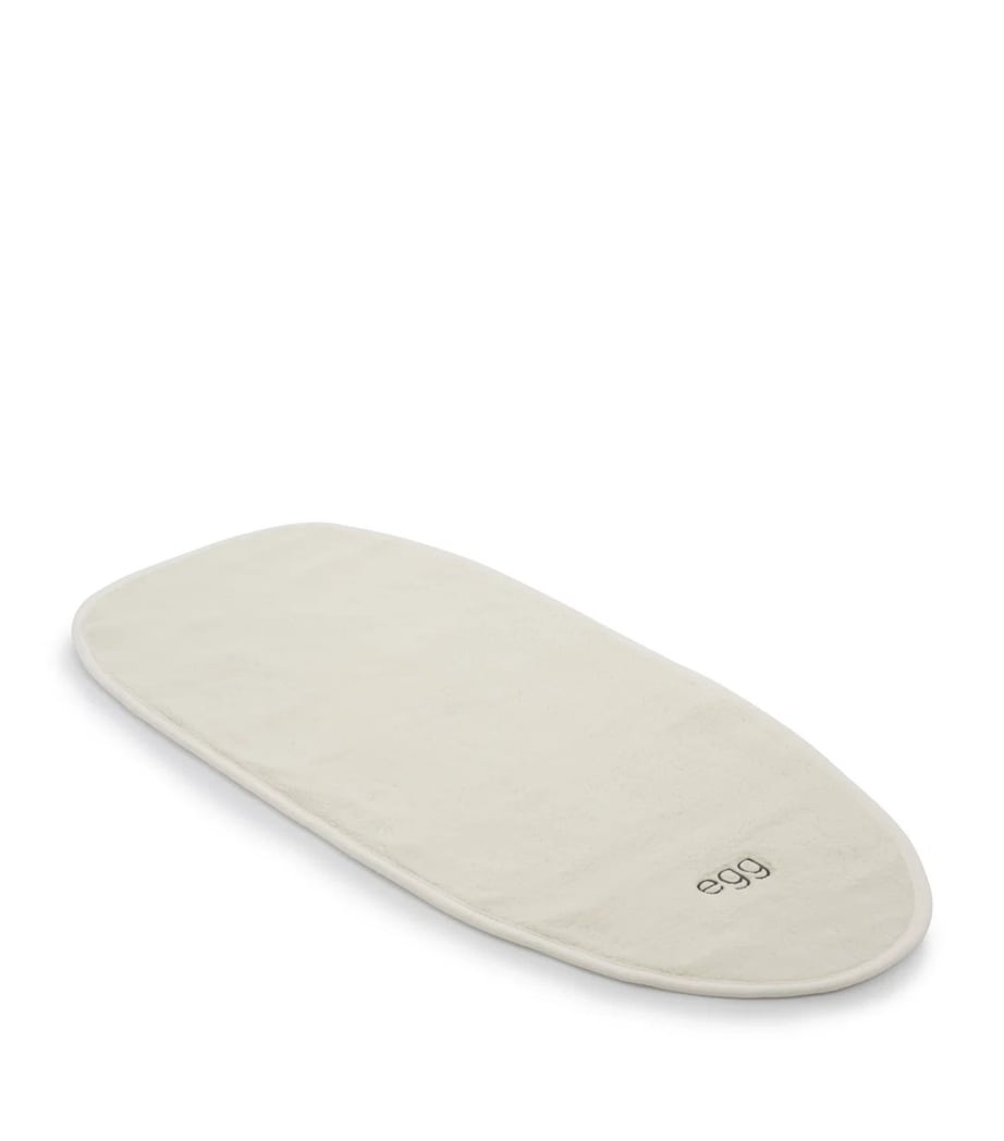 Egg x Aston Martin egg3 Snuggle Bundle Soft Grey Image 16