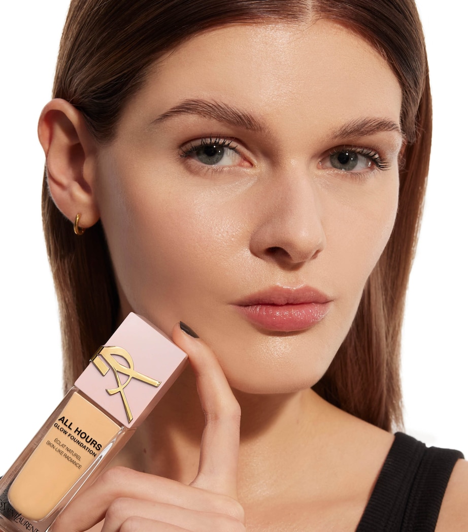 All Hours Glow Foundation LW1 Image 4