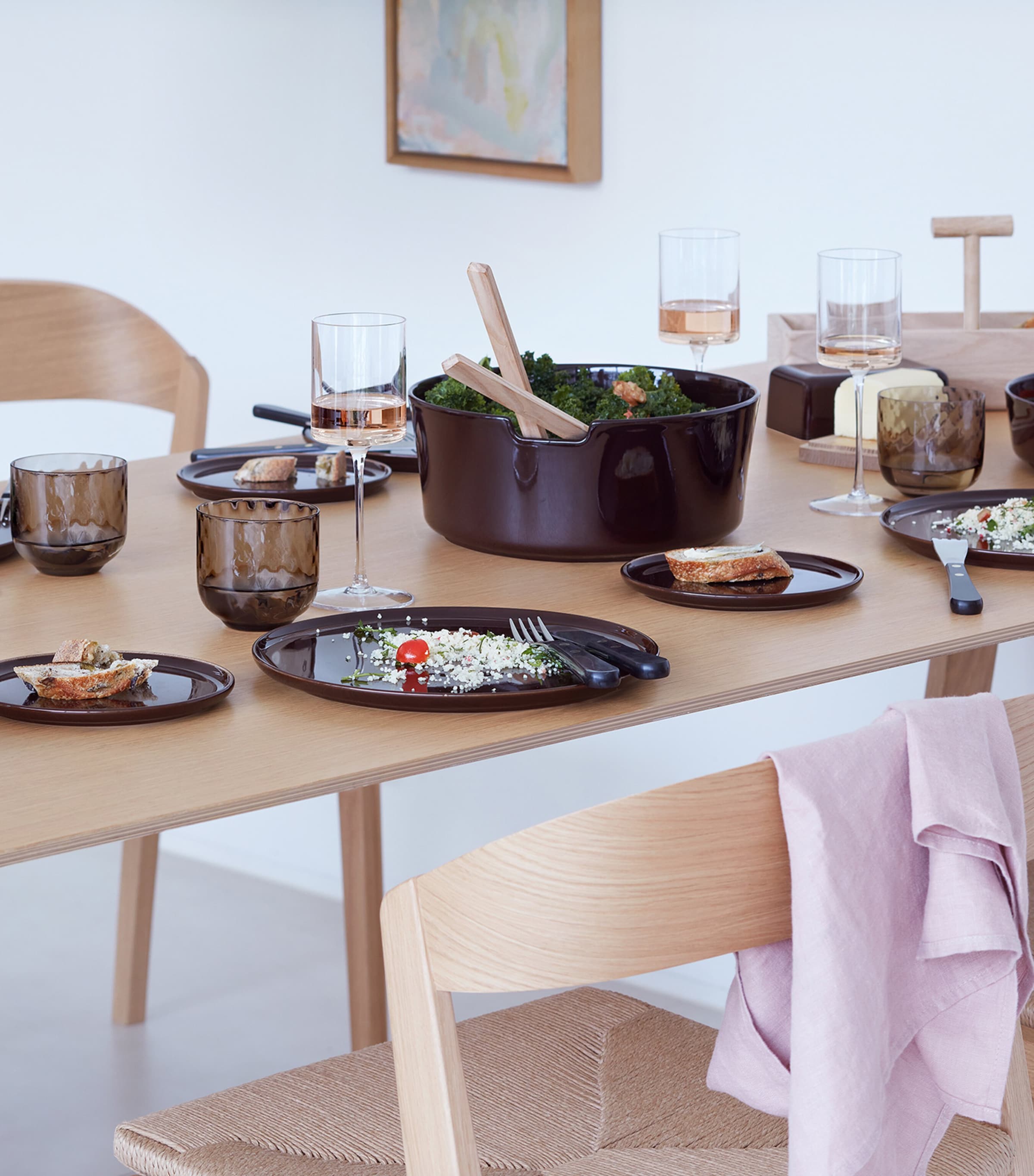 Porcelain Collective Salad Bowl and Servers (26cm) MOCHA Image 5