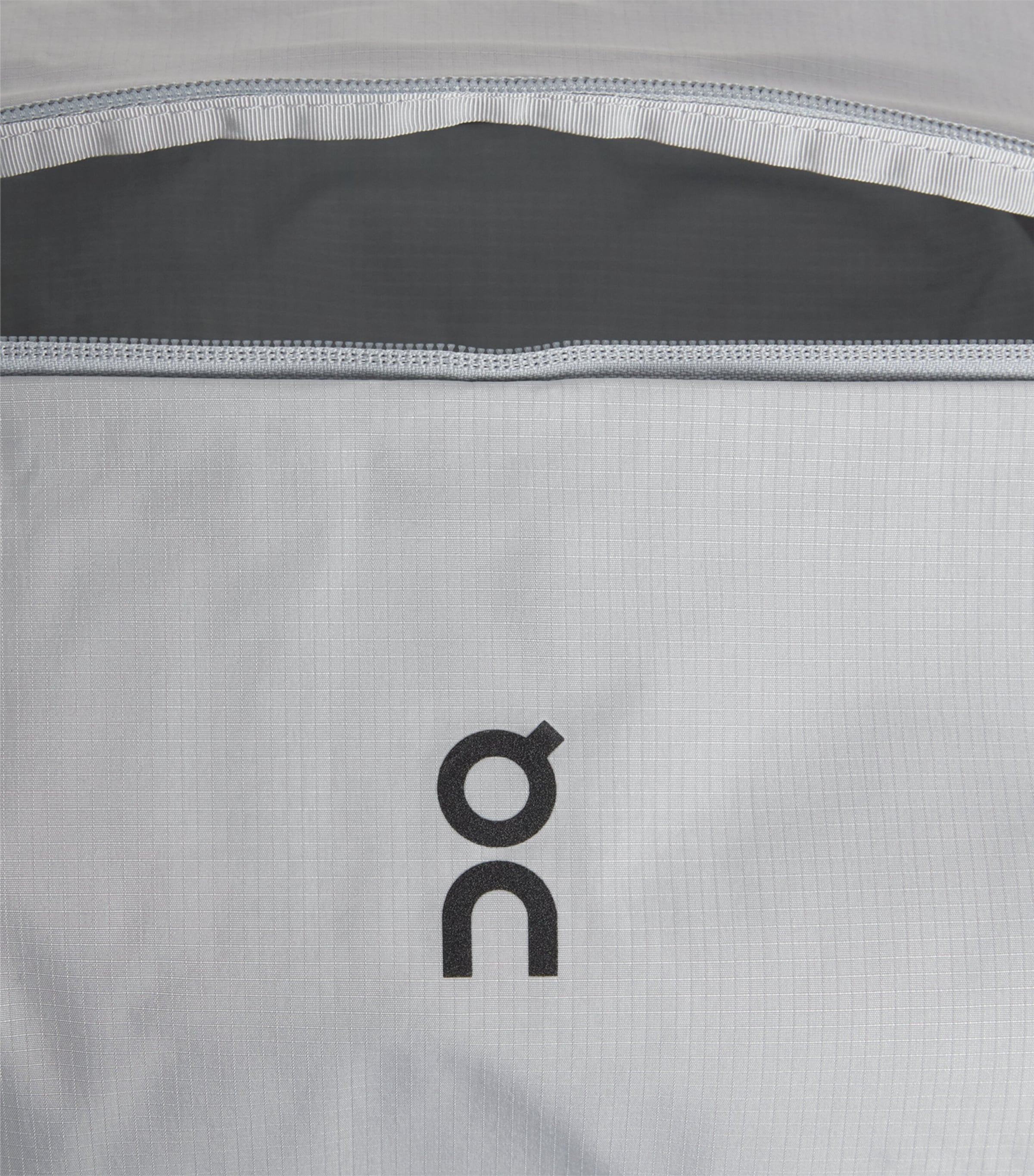 On Sling Pack Cross-Body Bag Glacier | Black Image 5