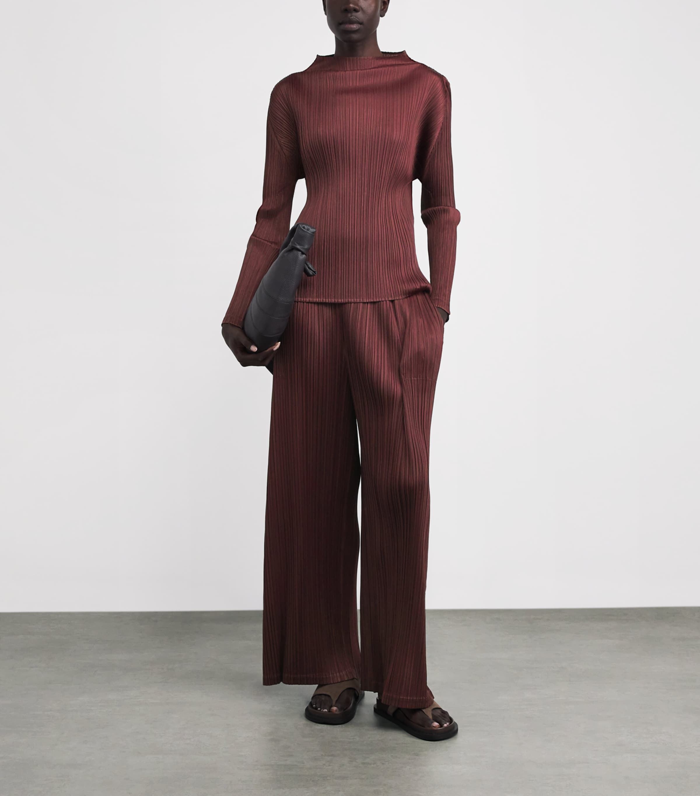 January Monthly Colours Top BORDEAUX Image 2