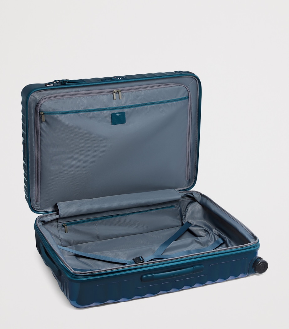 19 Degree Extended Trip Check-In Suitcase (77.5cm) BLUE IRIDESCENT A867 Image 2