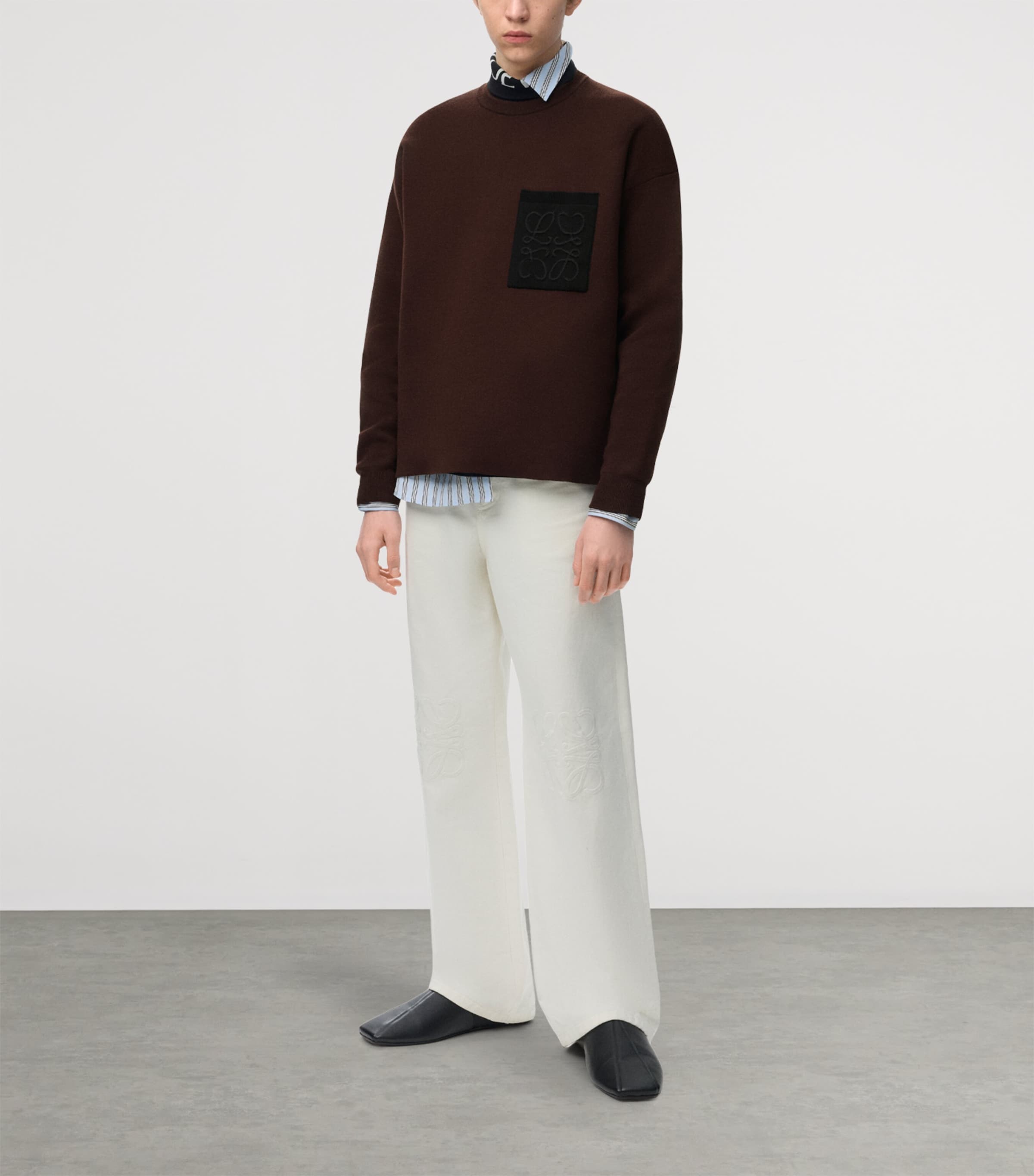 LOEWE Mens Anagram-Pocket Sweatshirt Dark Brown/black Image 2