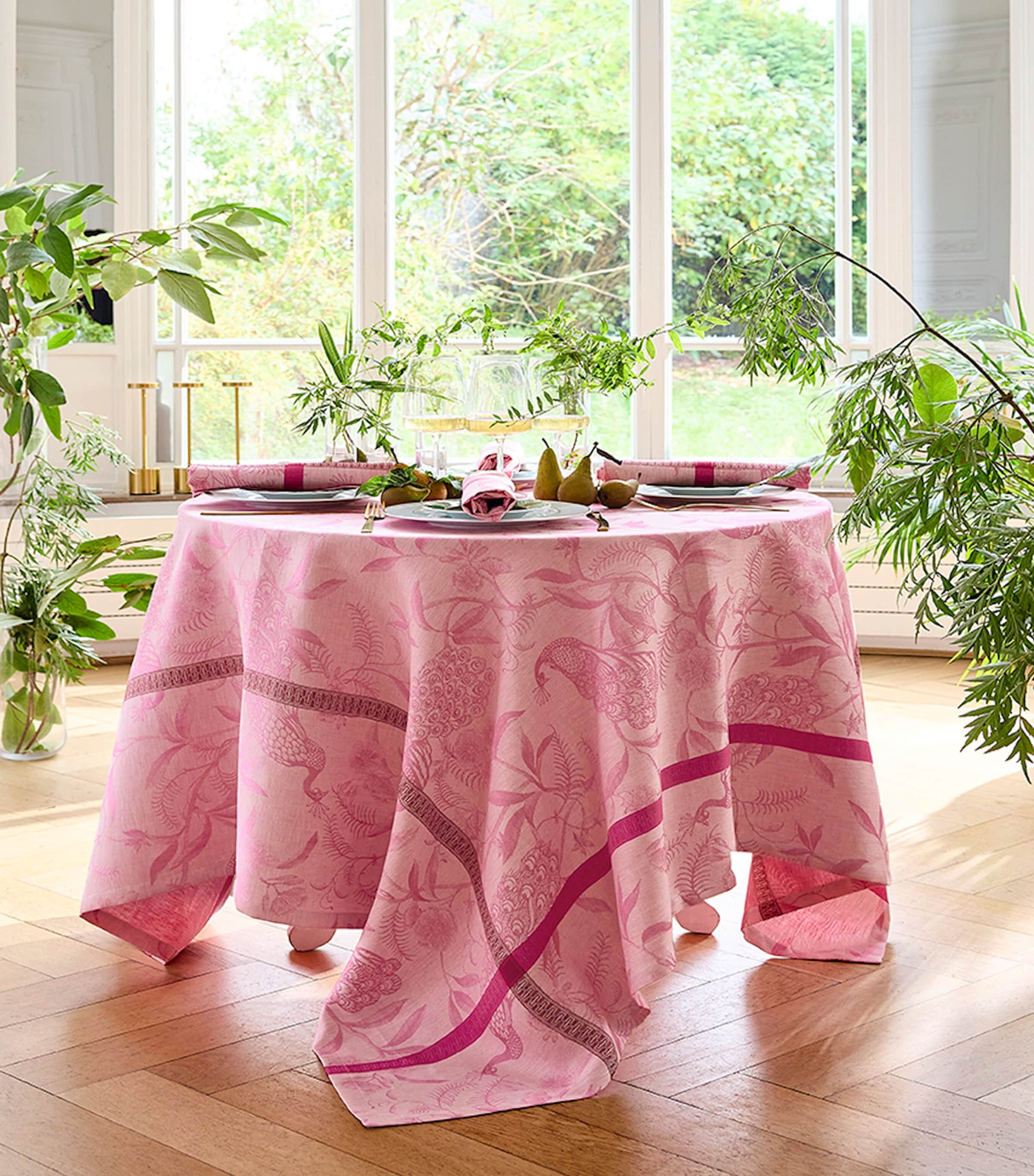 Linen À L’Orangerie Tablecloth (175cm x 320cm) PINK Image 2