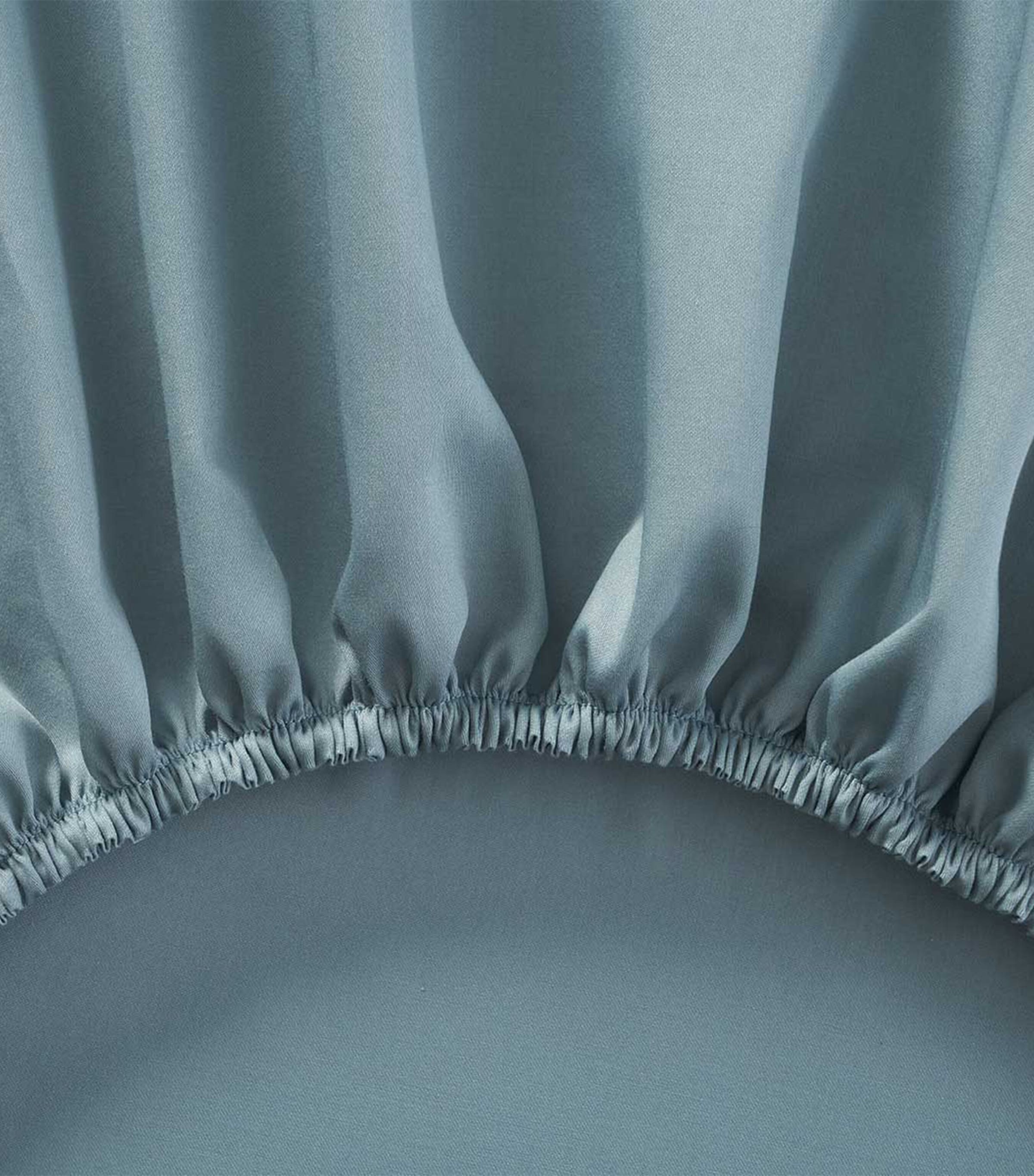 Triomphe Double Fitted Sheet (135cm x 190cm) FJORD Image 3