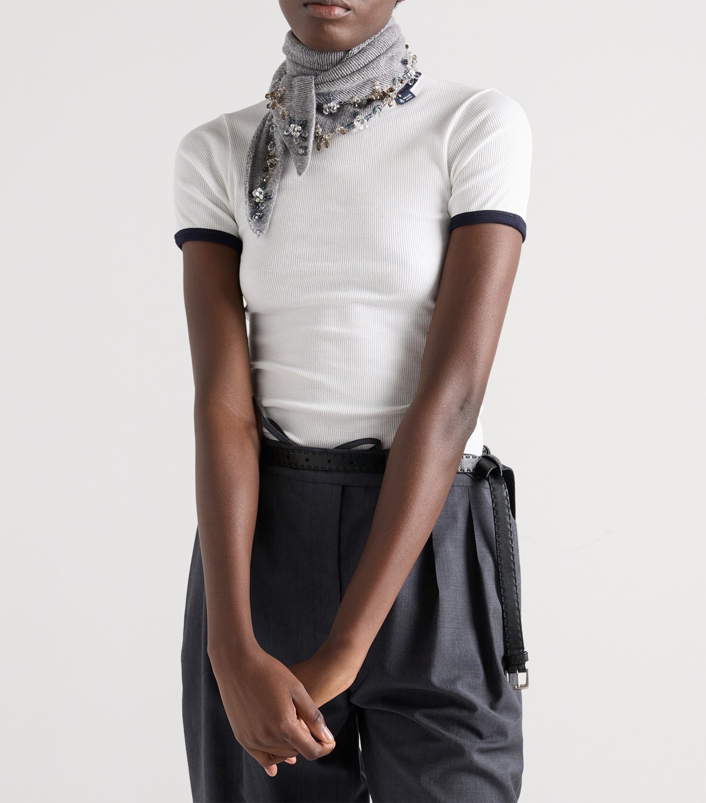 Prada Womens Contrast-Trim Ribbed T-Shirt White Image 4