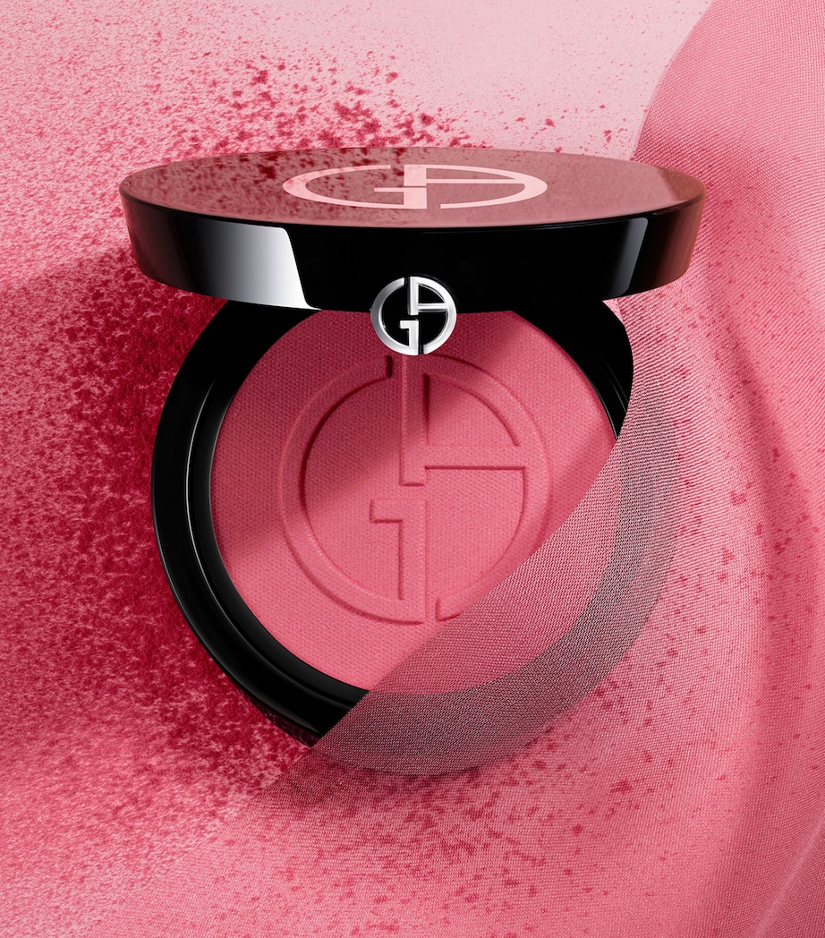 Luminous Silk Glow Blush 51 Image 4