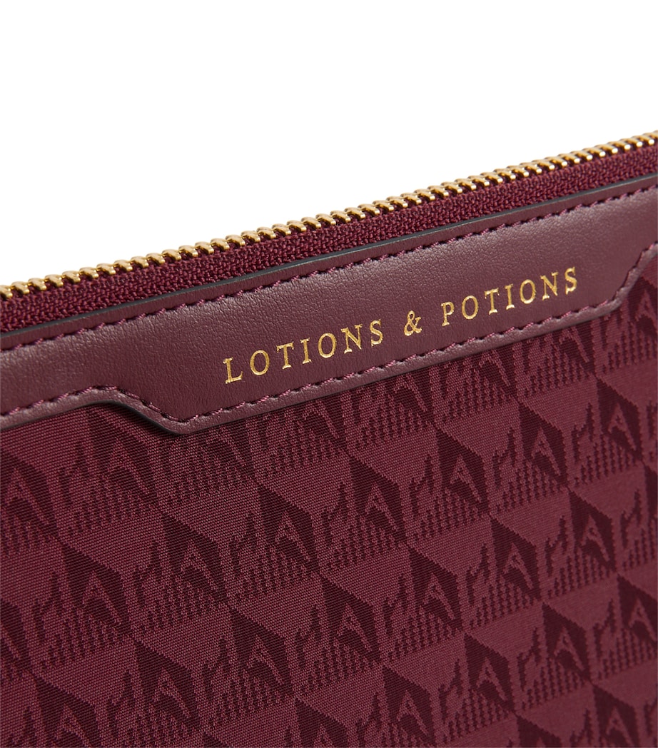 Logo Jacquard Lotions and Potions Pouch MAGENTA Image 3