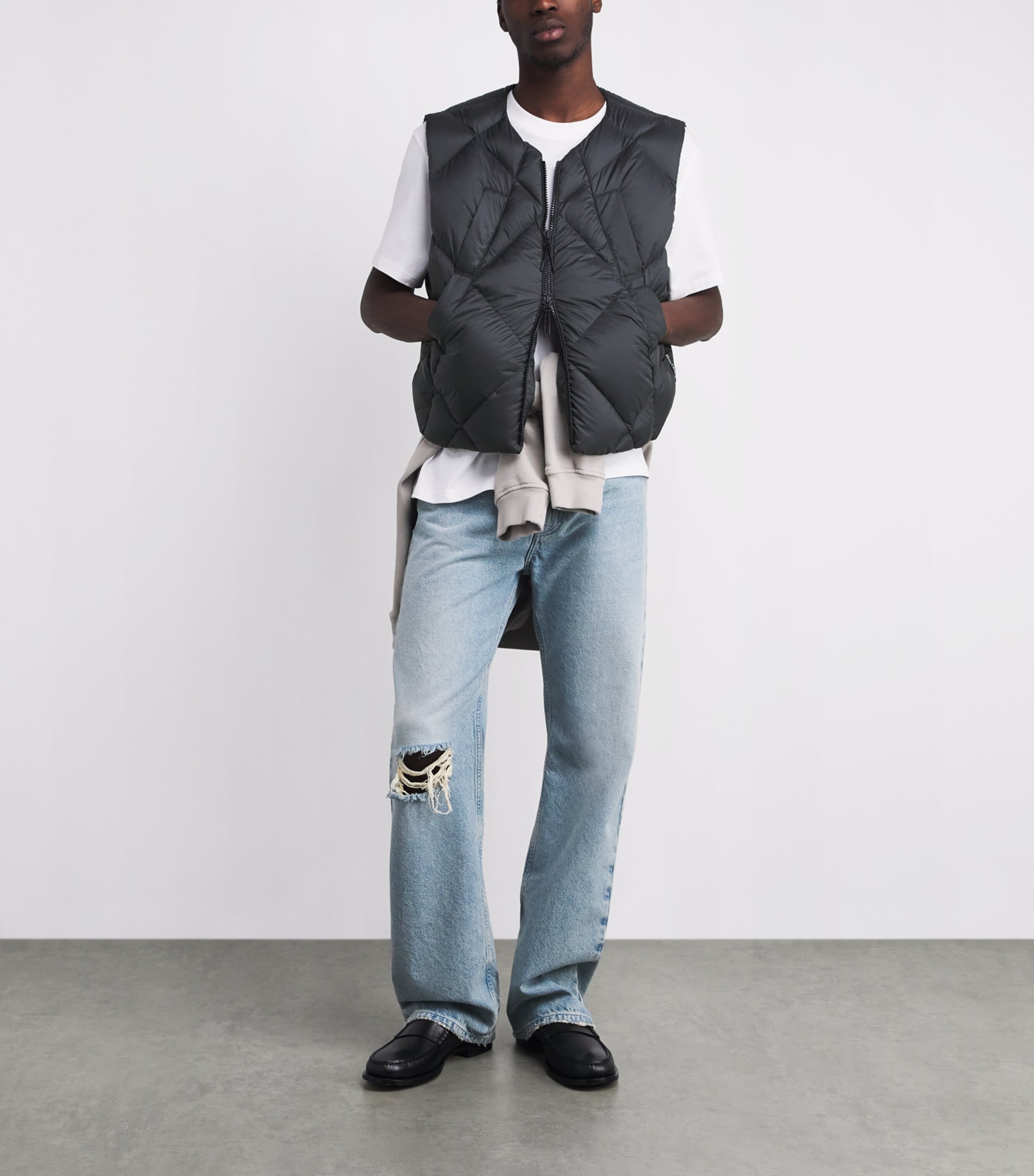 Diamond-Quilted Down Gilet BLACK Image 2