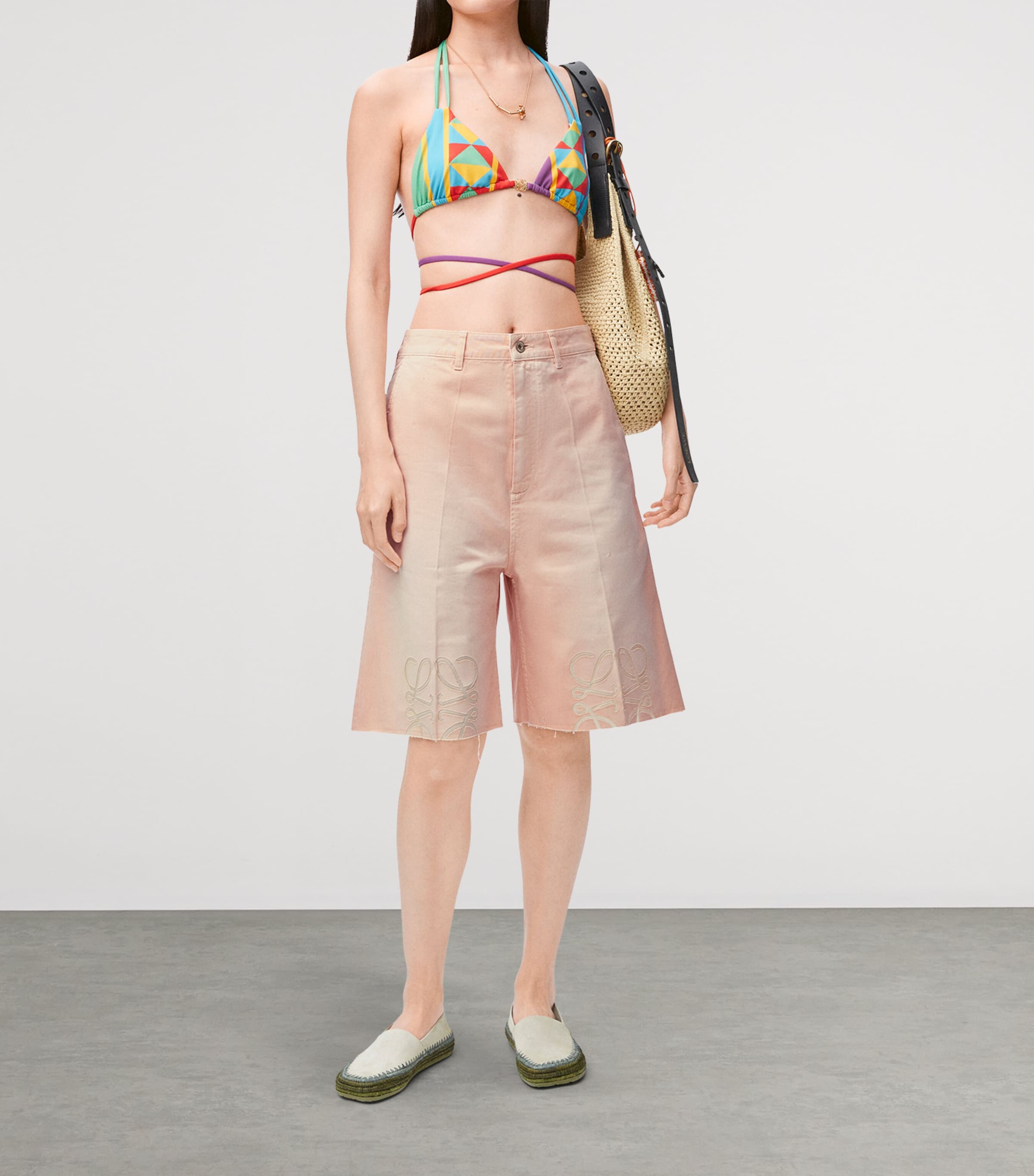 【LOEWE】 Paula's Ibiza Anagram Bermuda shorts Paula's Ibiza Anagram Bermuda shorts in pink - Loewe | Mytheresa