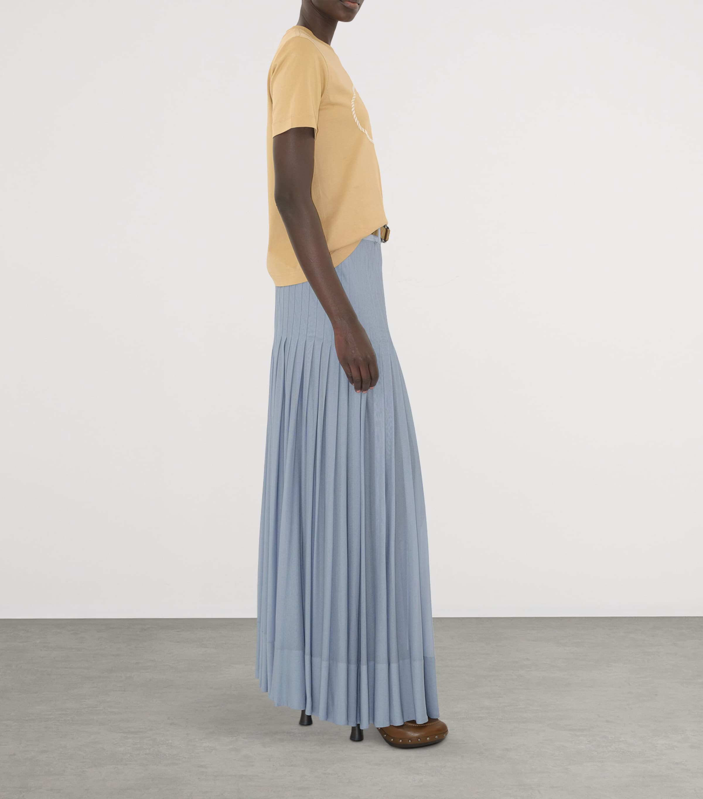 Cotton Knight Stamp T-Shirt FLAX Image 5