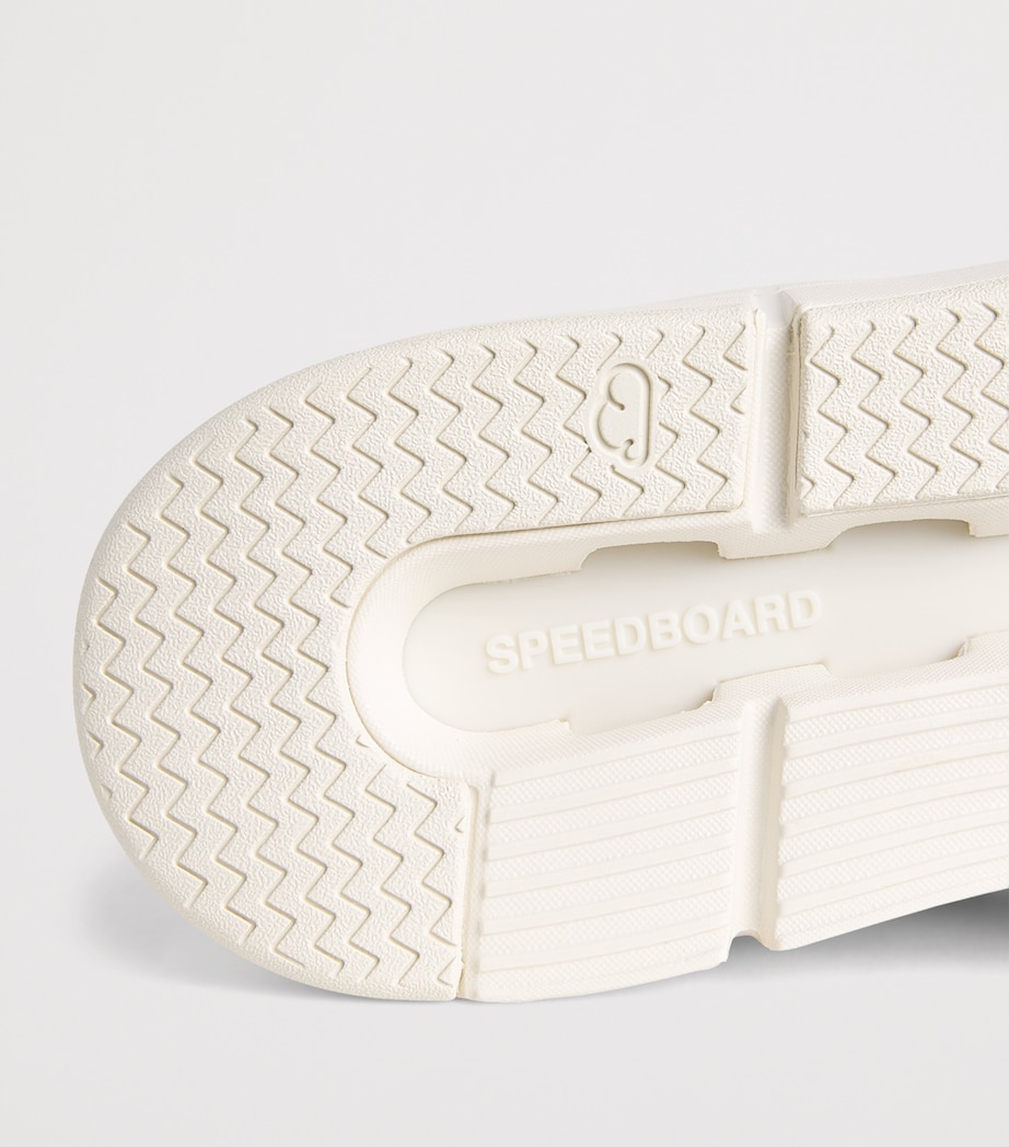 On THE ROGER Clubhouse Ace Sneakers Ivory | Dew Image 6
