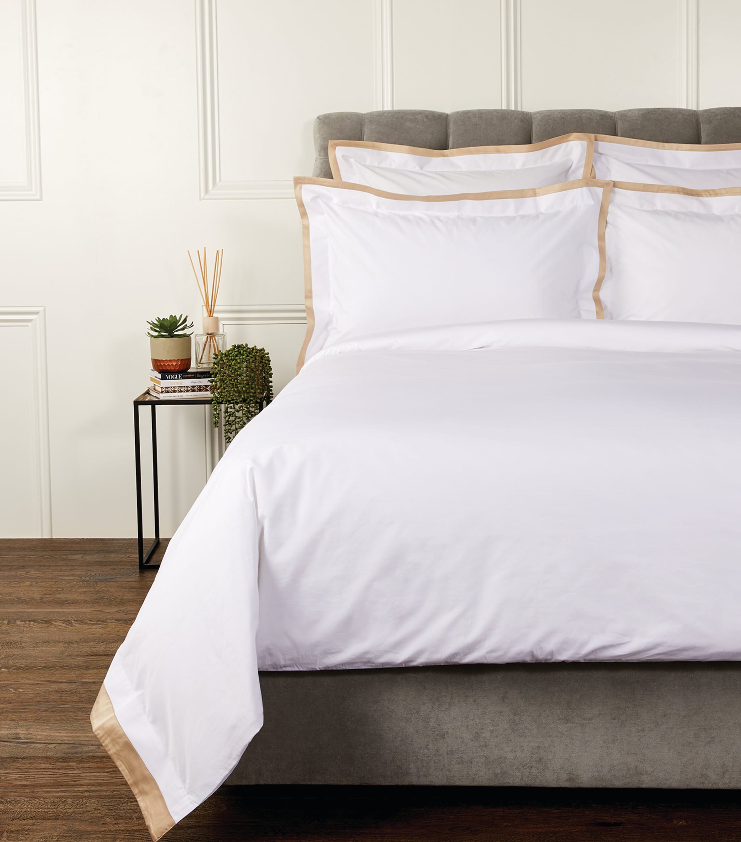 Celso De Lemos Hella King Duvet Cover (230cm x 220cm) Linen Image 1