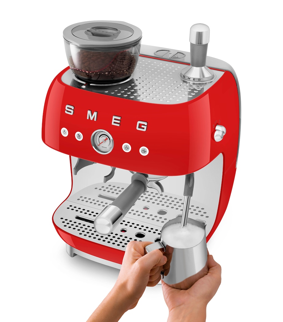 EGF03CRUK Espresso Coffee Machine with Grinder RED Image 10