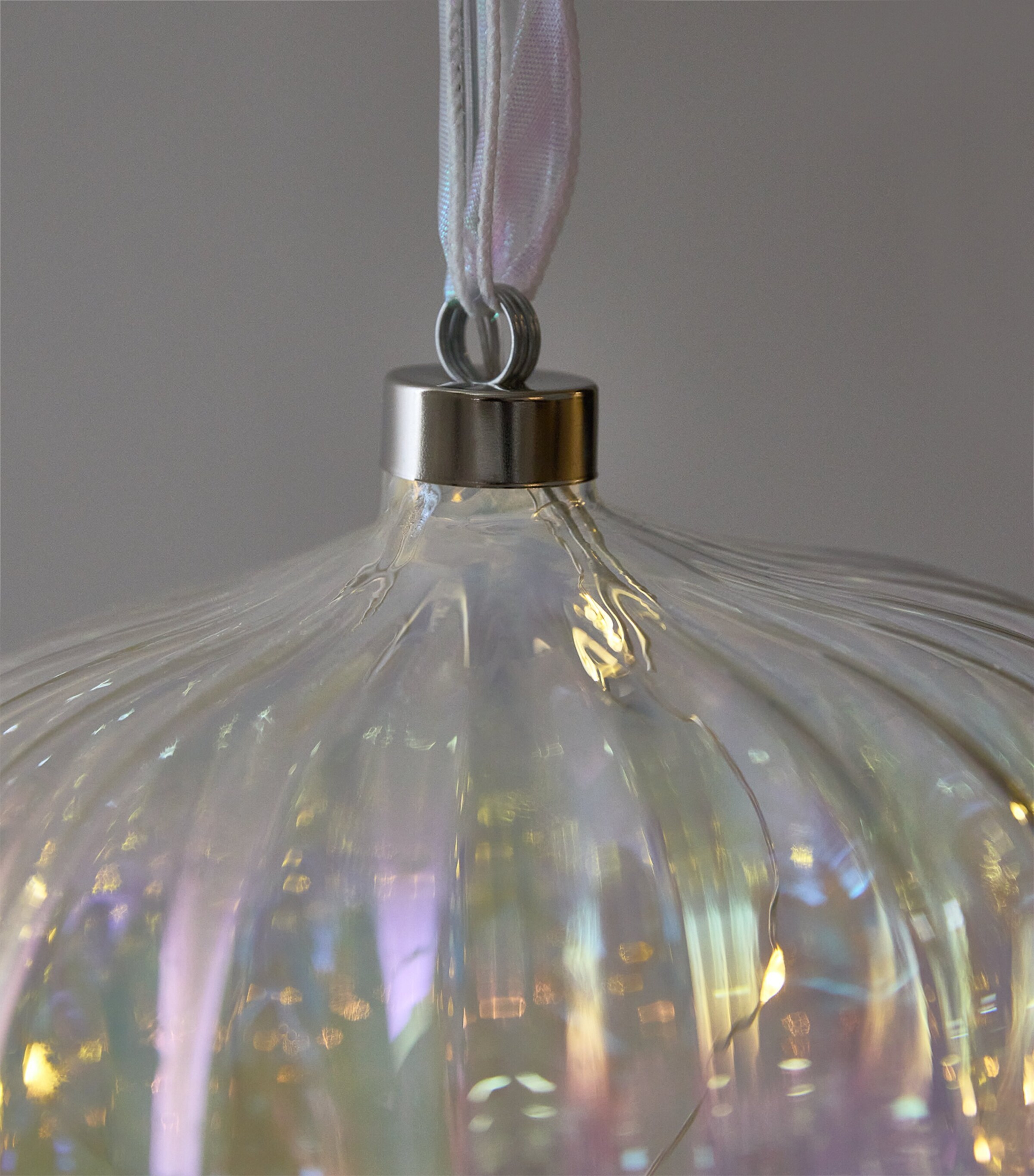 Harrods Extra Large Glass LED Bauble Iris/warm White Image 3