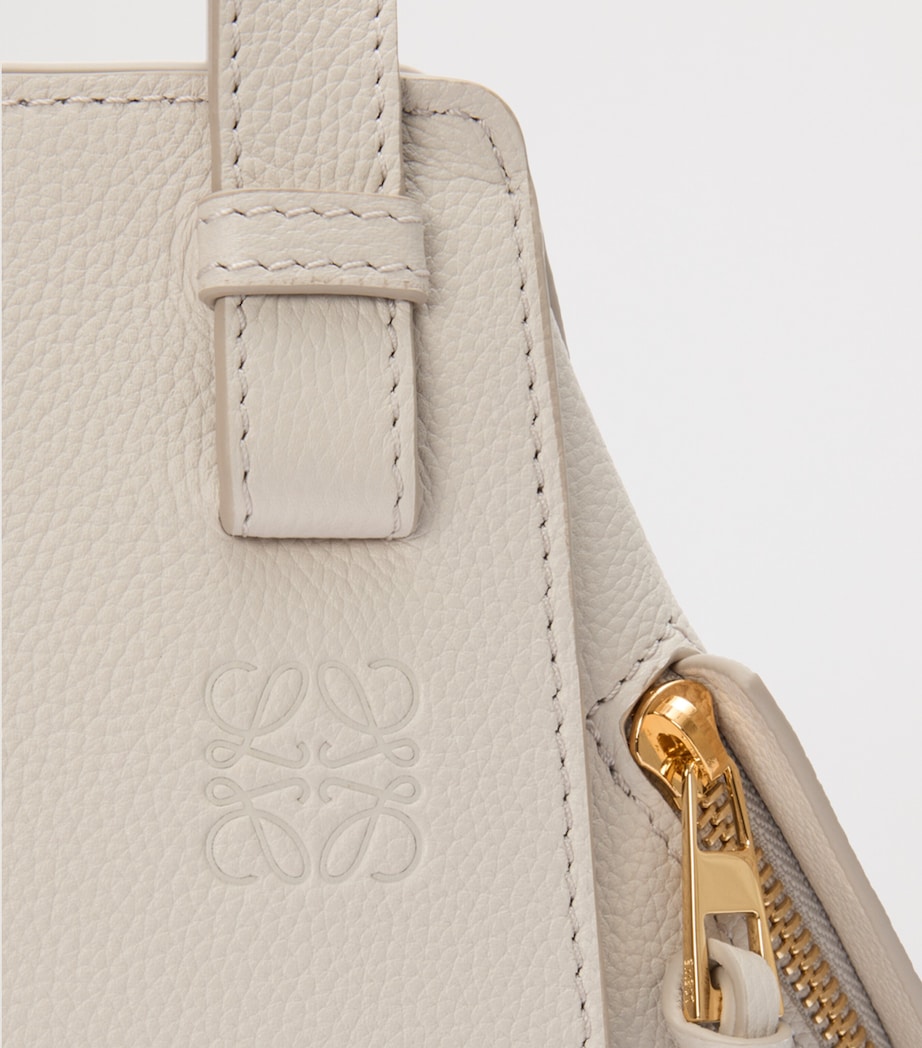 Leather Hammock Top-Handle Bag LIGHT GHOST Image 9