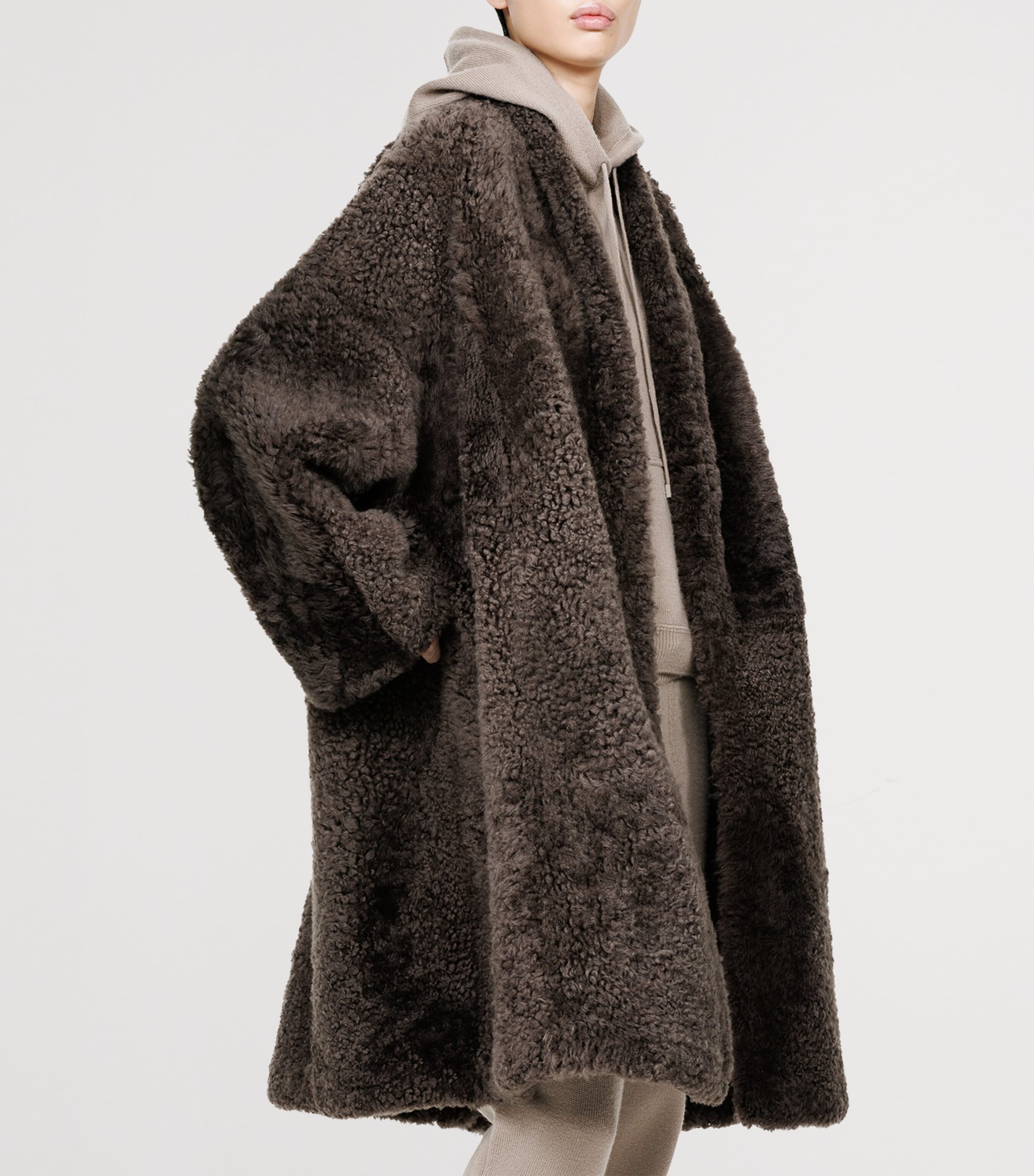 TOM FORD Womens Shearling Reversible Cocoon Coat Cfb Image 6
