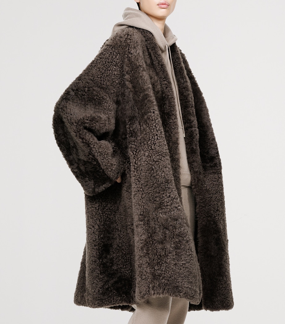 TOM FORD Womens Shearling Reversible Cocoon Coat Cfb Image 6
