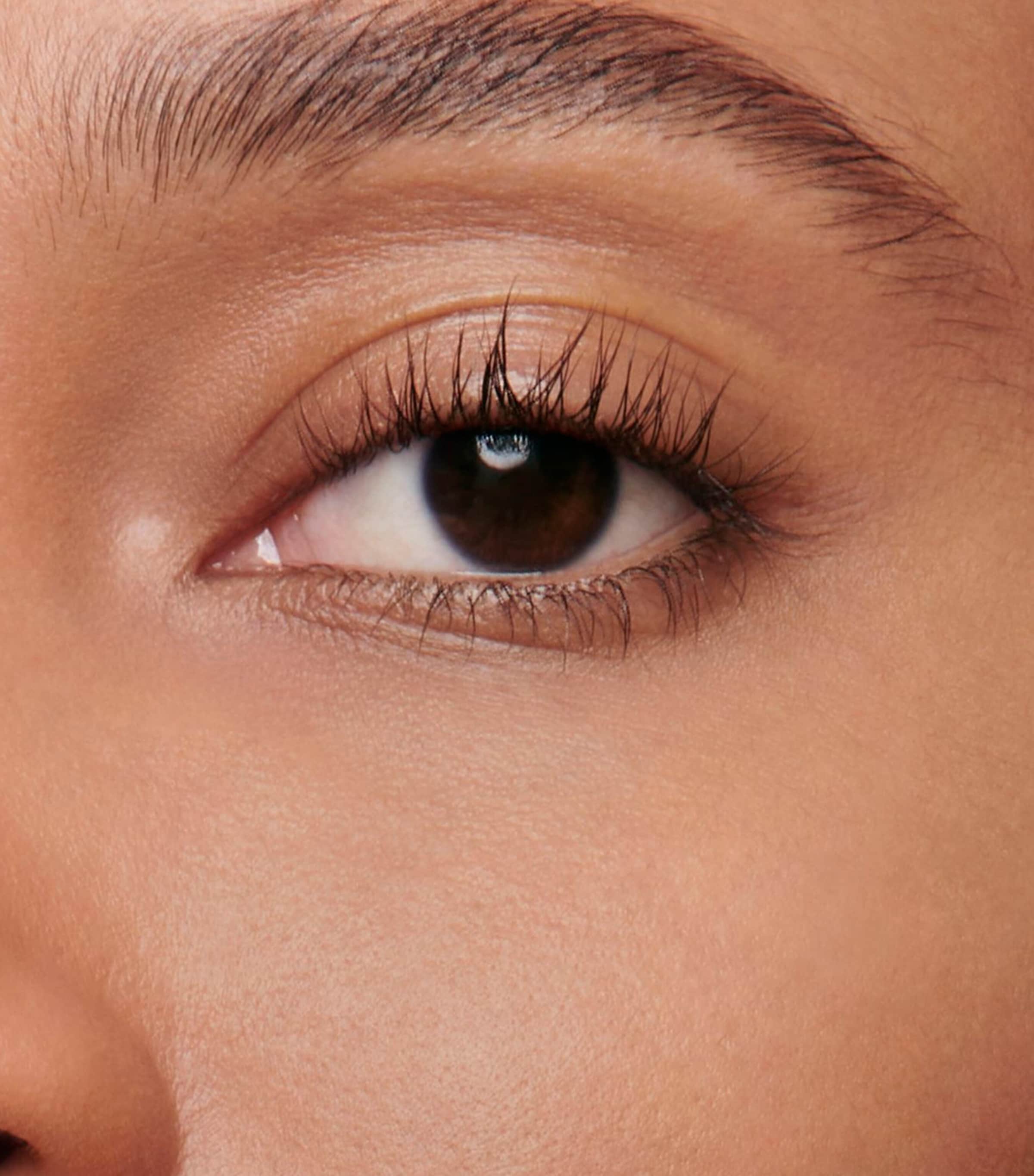 CHANEL ULTRA LE TEINT CORRECTEUR Waterproof Concealer Image 6