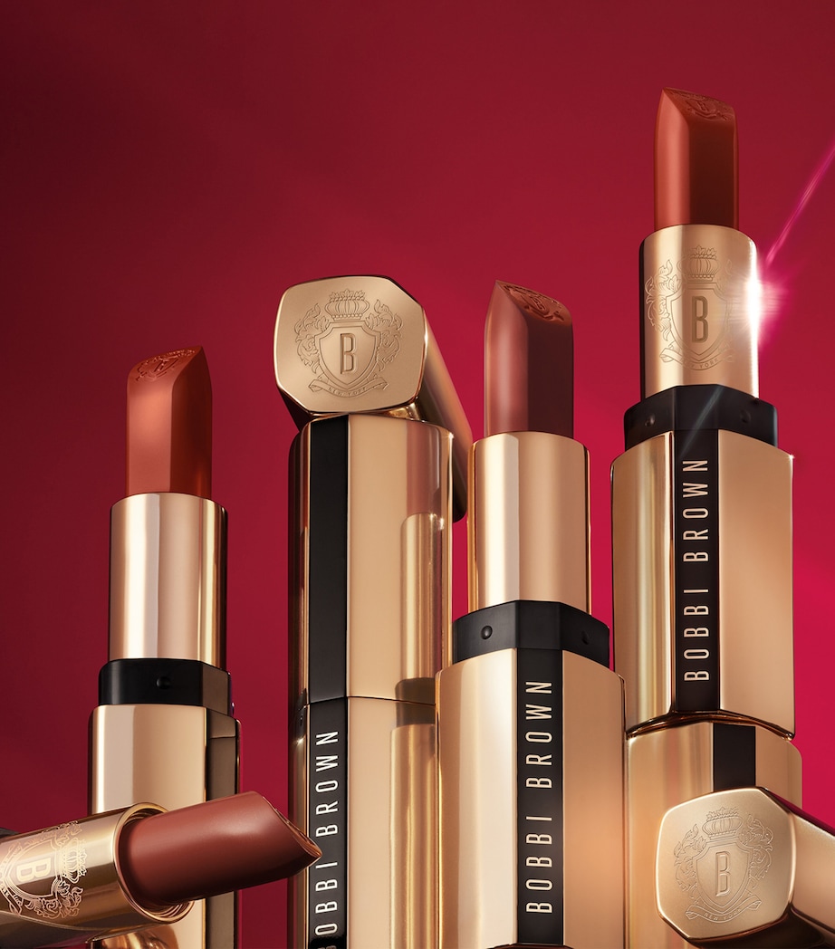 Luxe Lipstick CLARET Image 7