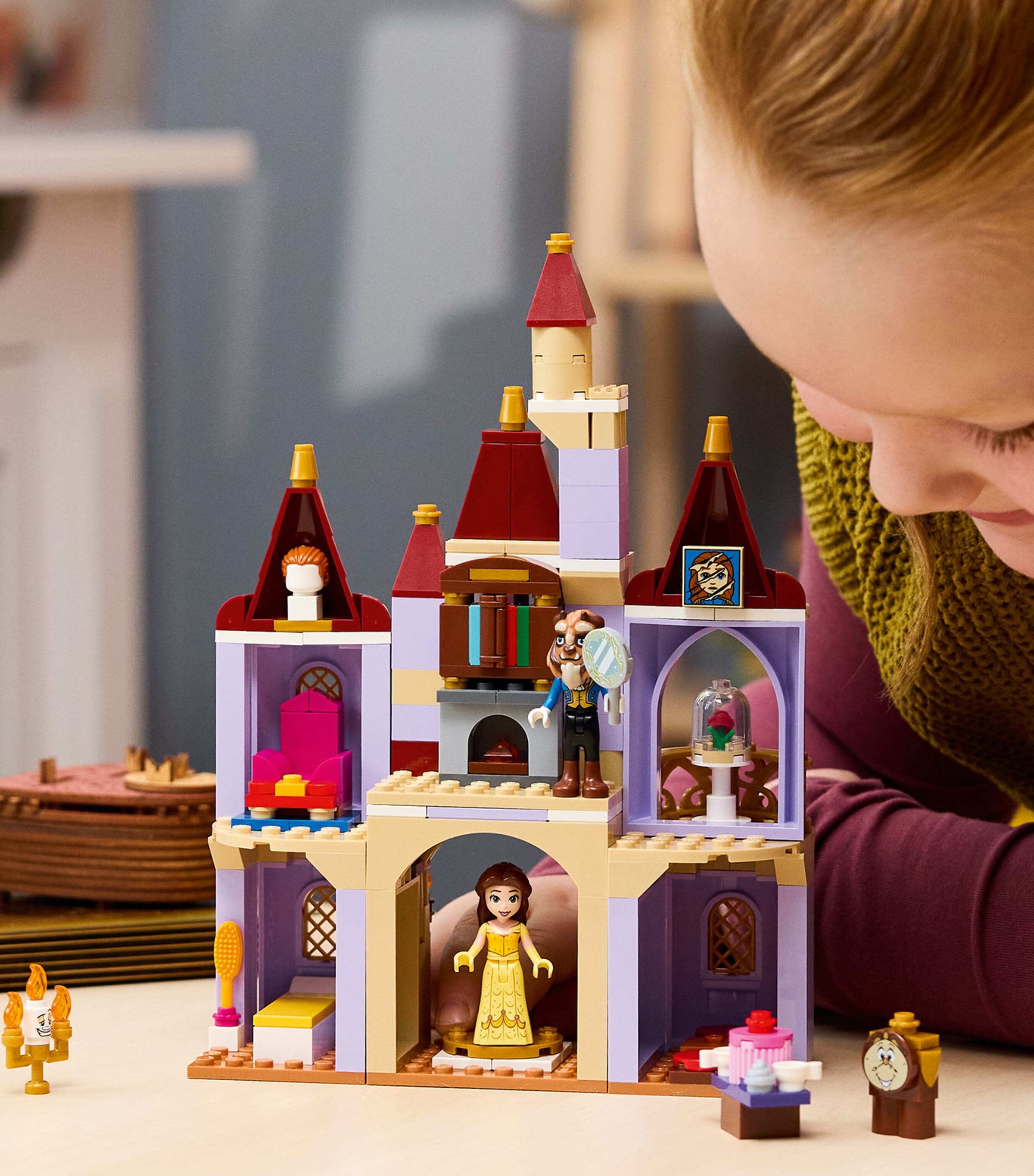 Lego Disney Princess Belle & the Beast’s Enchanted Castle 43289 Image 4
