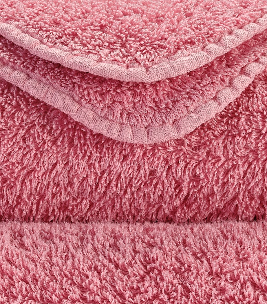 Abyss & Habidecor Super Pile Bath Sheet (105cm x 180cm) Flamingo Image 3
