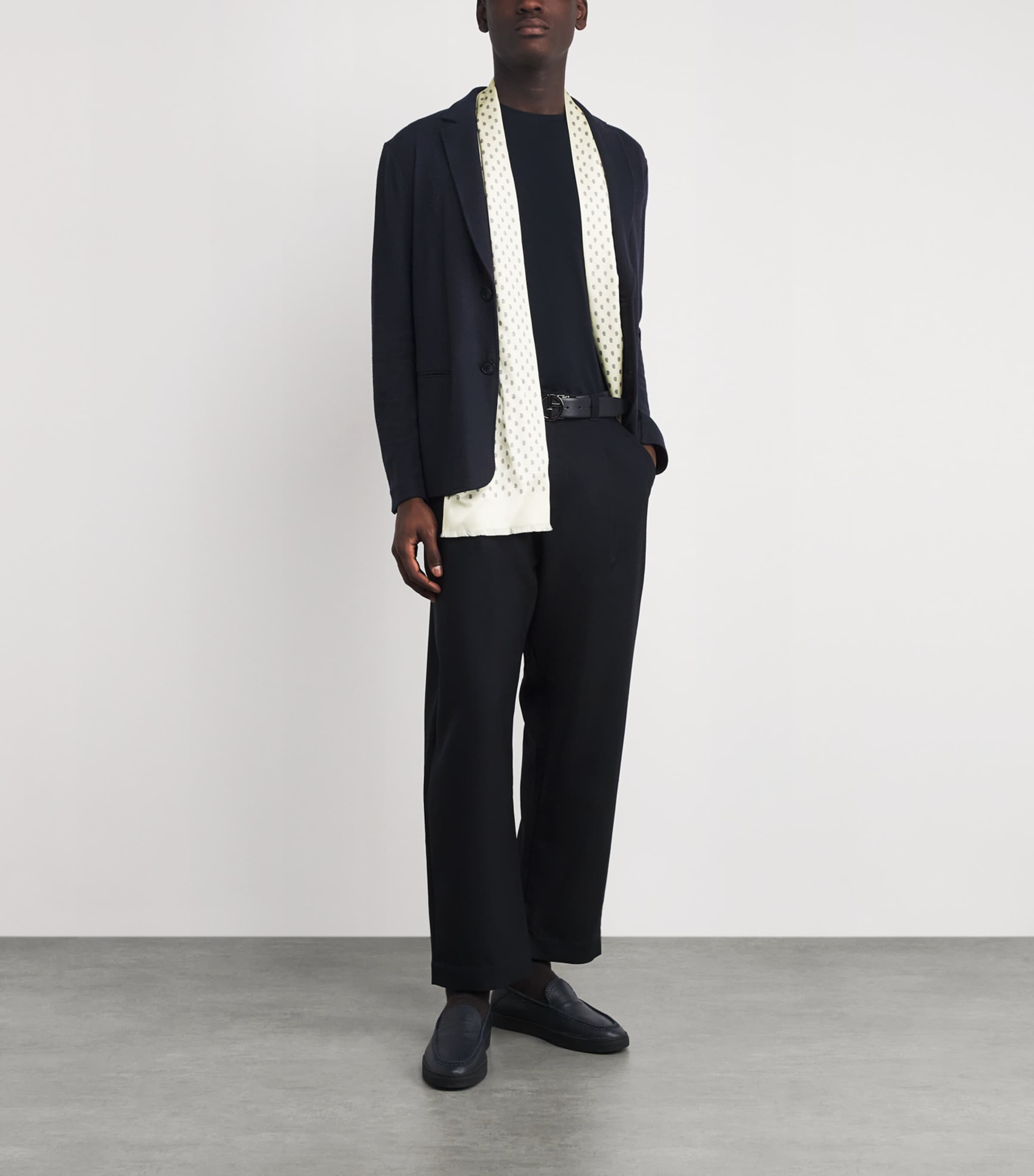 Cashmere Blazer UBSG Image 2