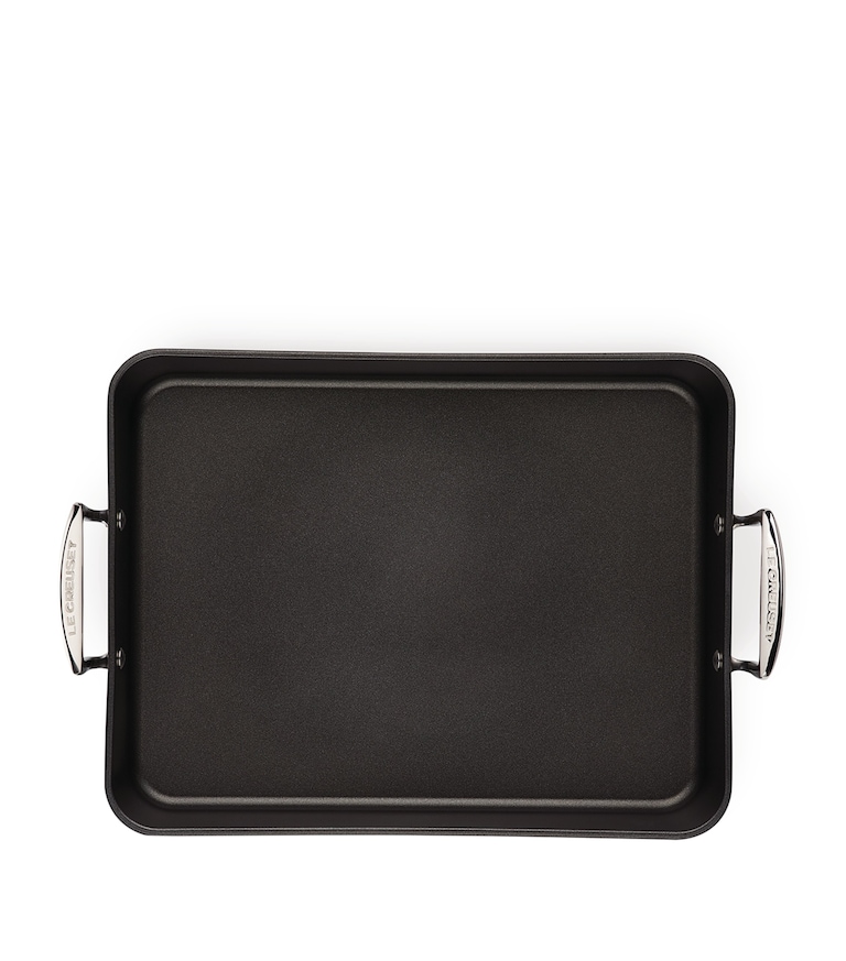 Le Creuset Toughened Non-Stick Rectangular Roaster (35cm) | Harrods UK