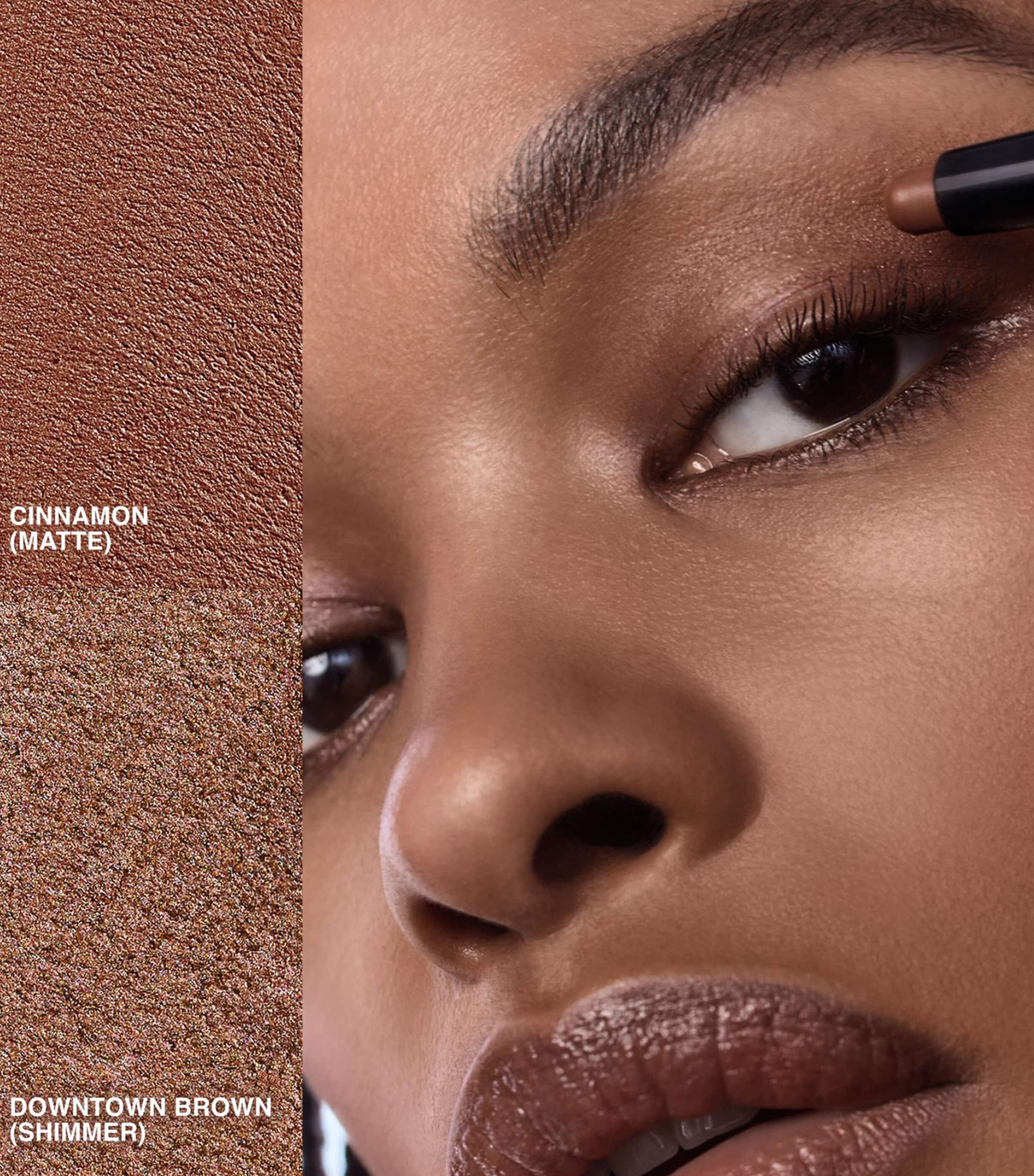 Long-Wear Cream Shadow Stick PORCELAIN PEARL Image 6