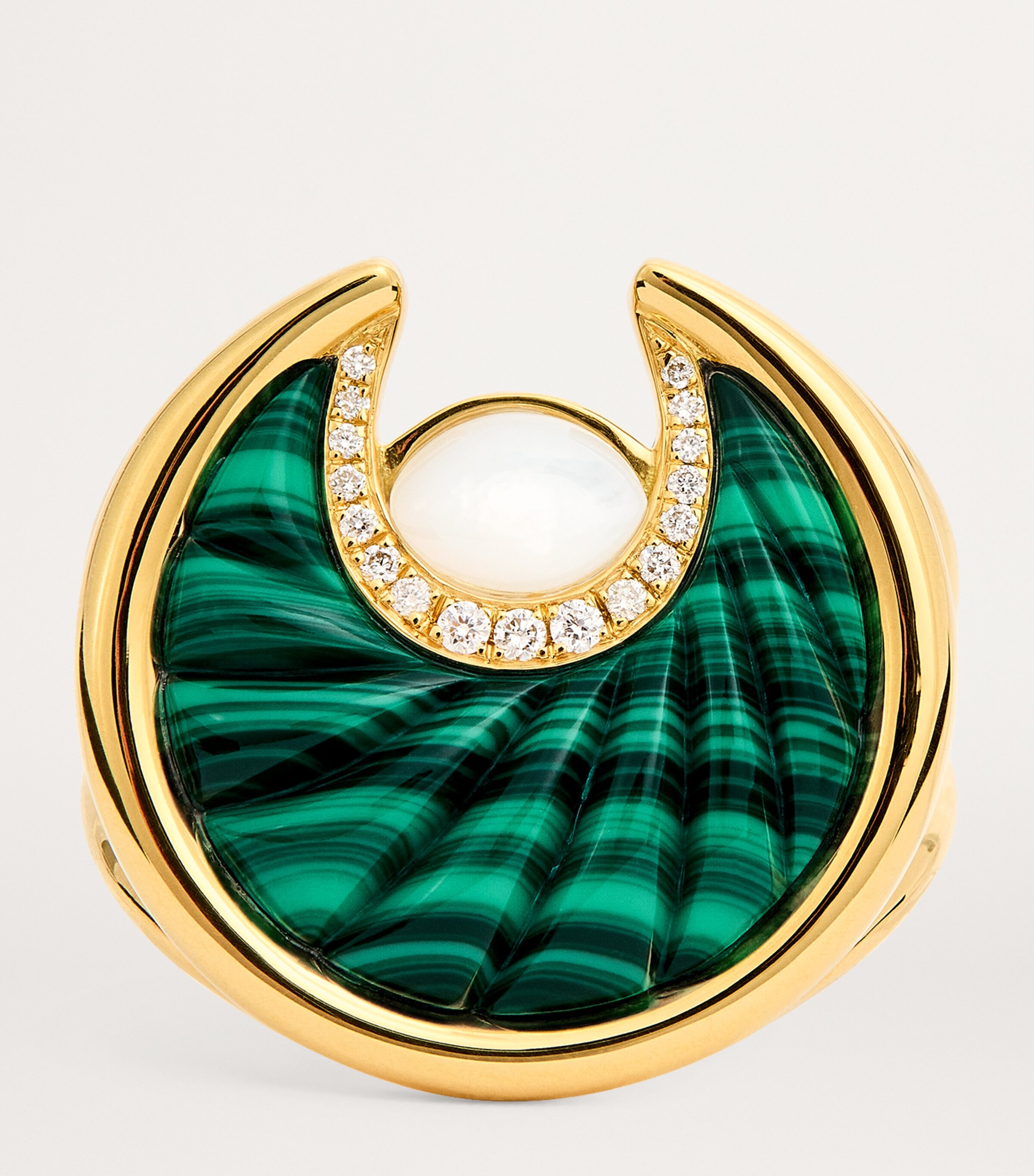 L'ATELIER NAWBAR Yellow Gold, Diamond, Mother-of-Pearl and Malachite Lot N*91 Ring Yellow Gold Image 4