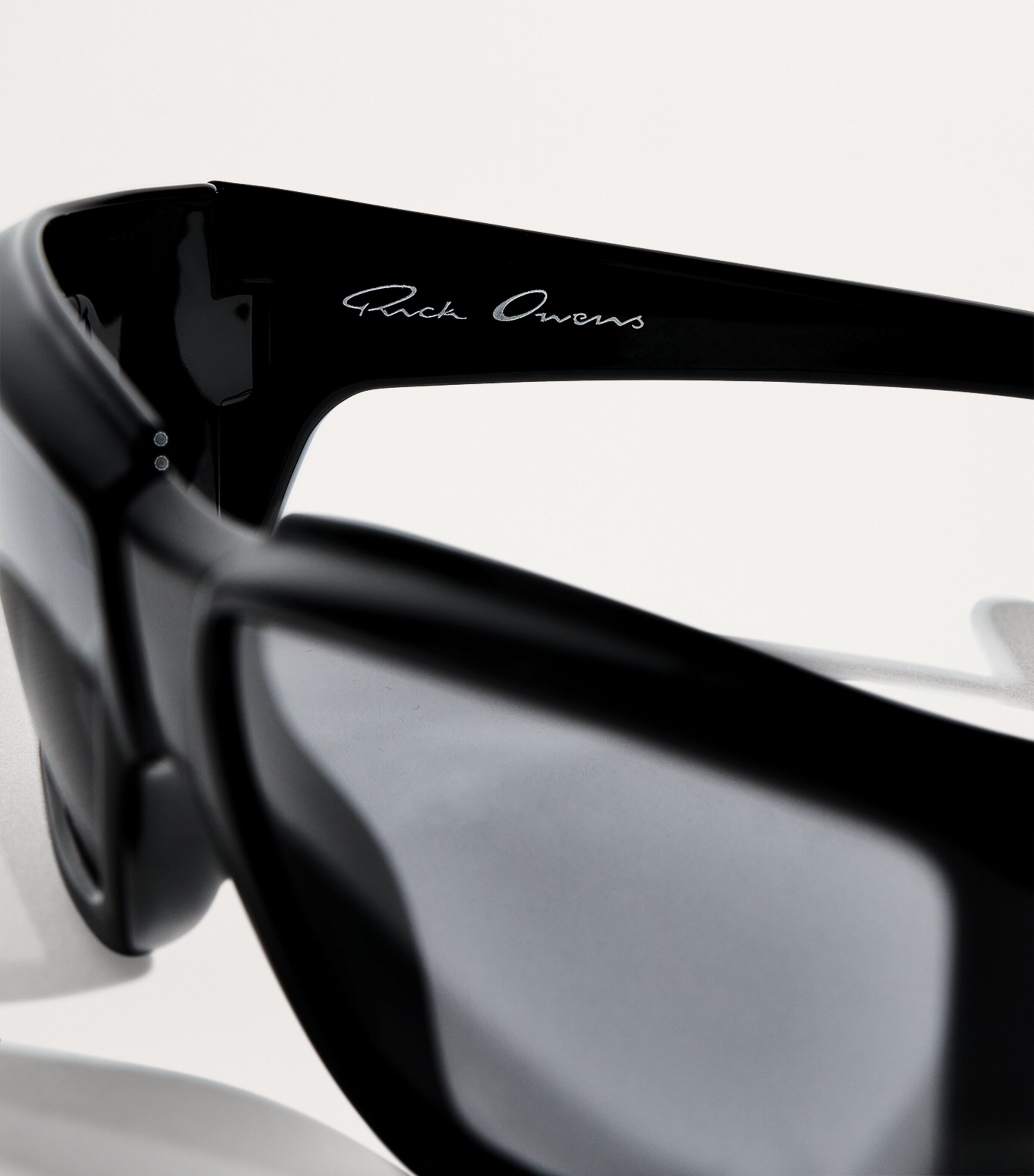 Rick Temple Sunglasses BLACK Image 5