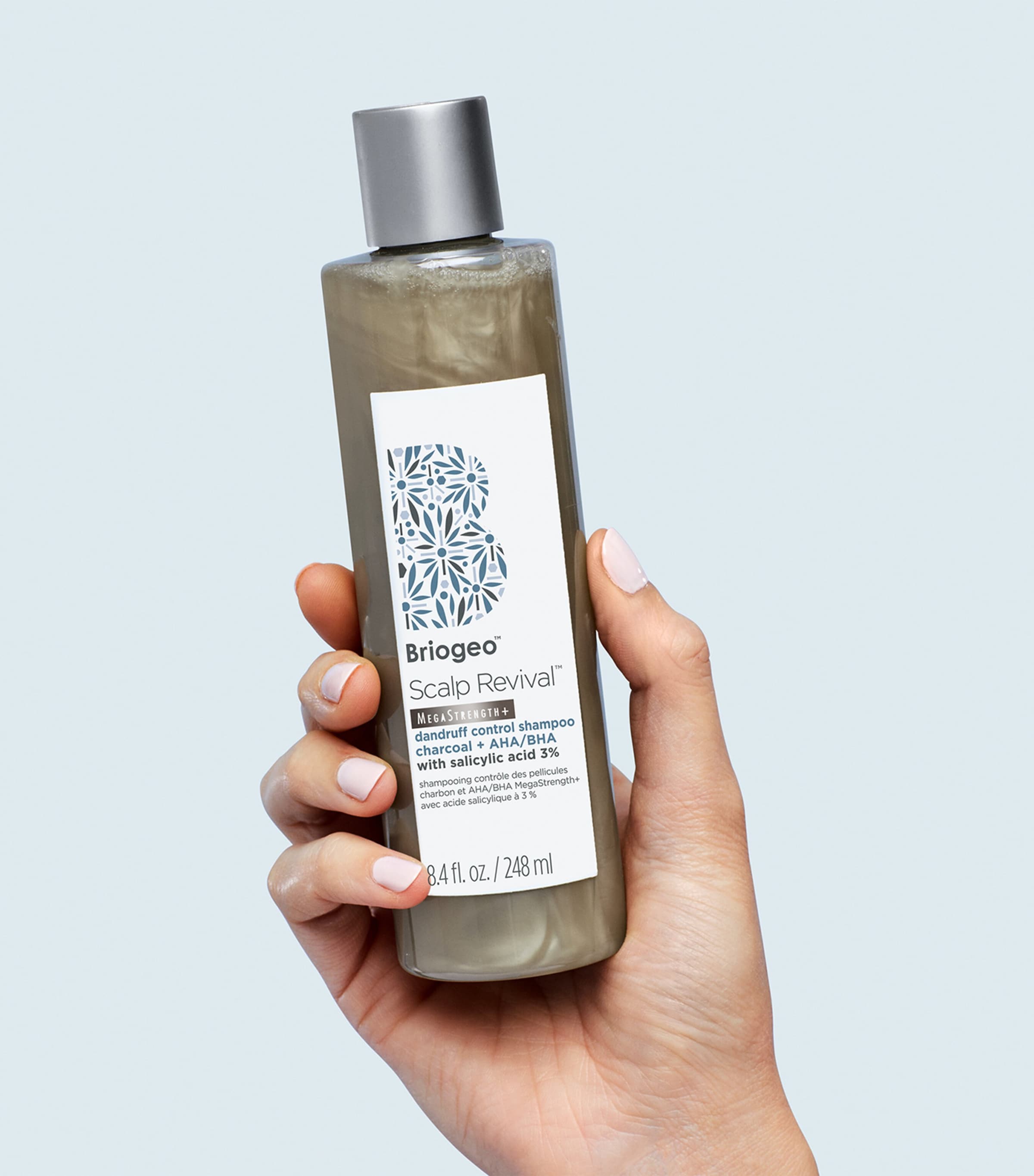 Briogeo MegaStrength+ Dandruff Control Shampoo Charcoal + AHA/BHA with Salicylic Acid 3% (248ml) Image 3