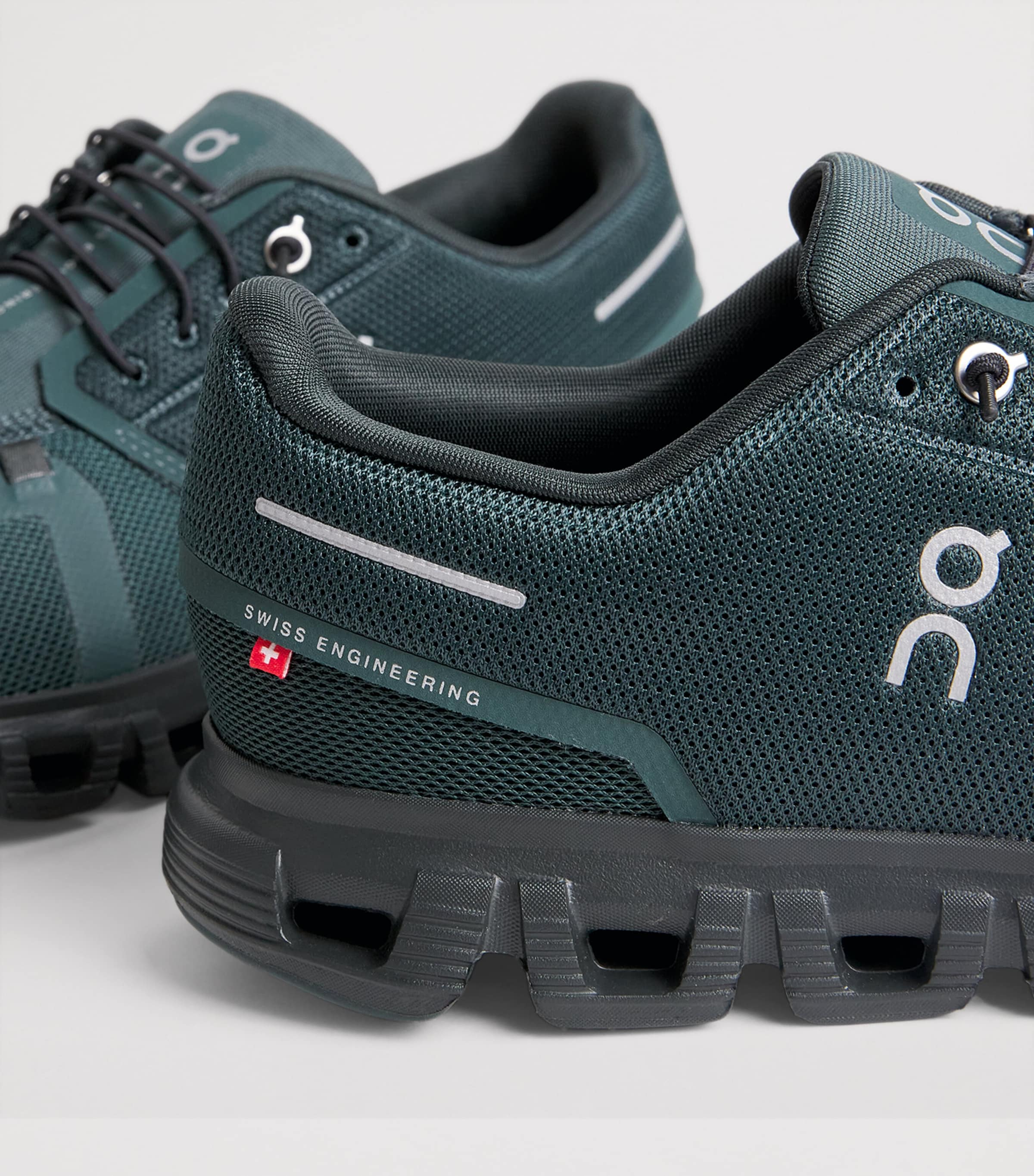 Cloud 6 Trainers EVERGREEN-BLACK Image 7