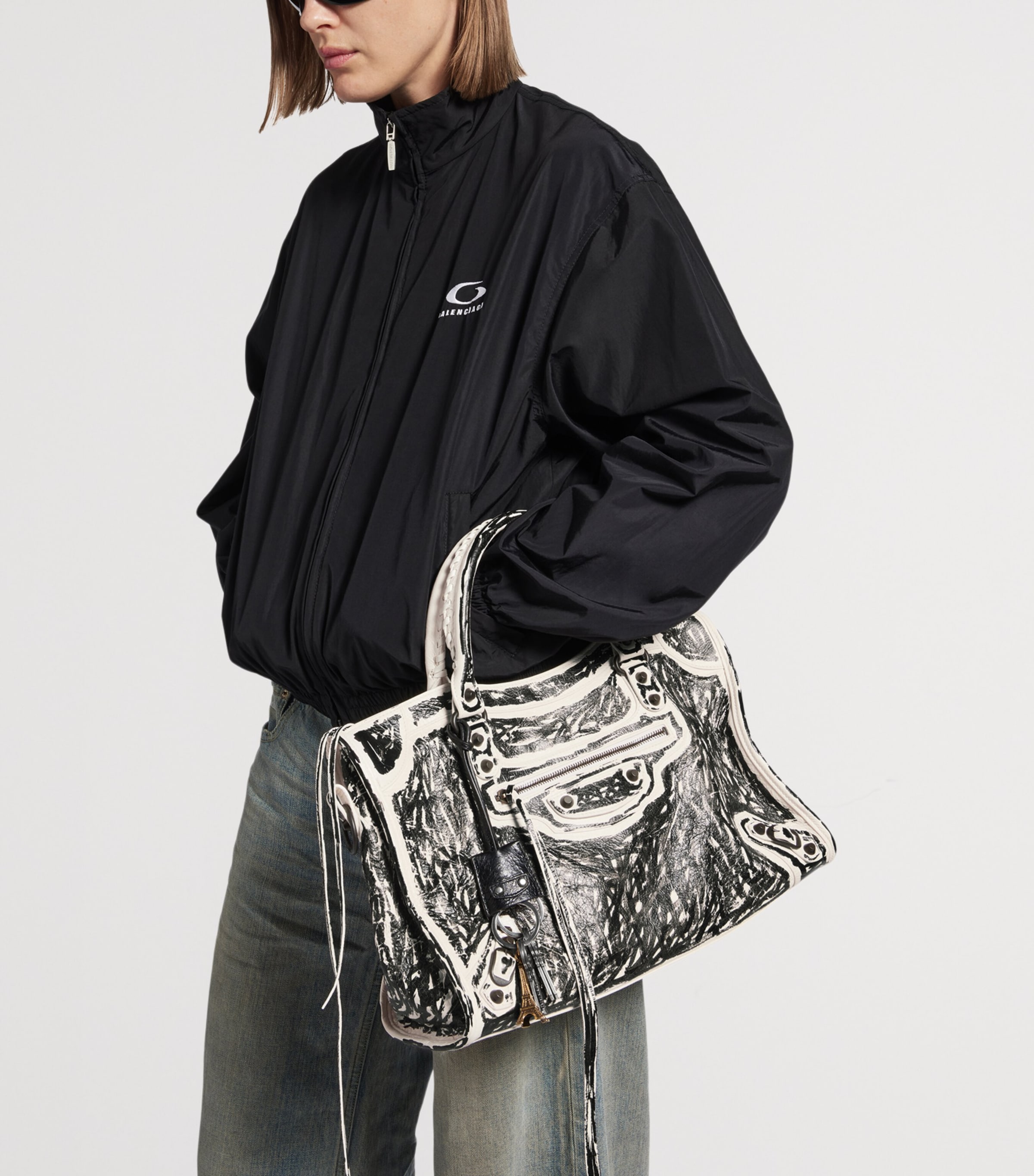 Medium Leather Le City Shoulder Bag 9110 Image 3