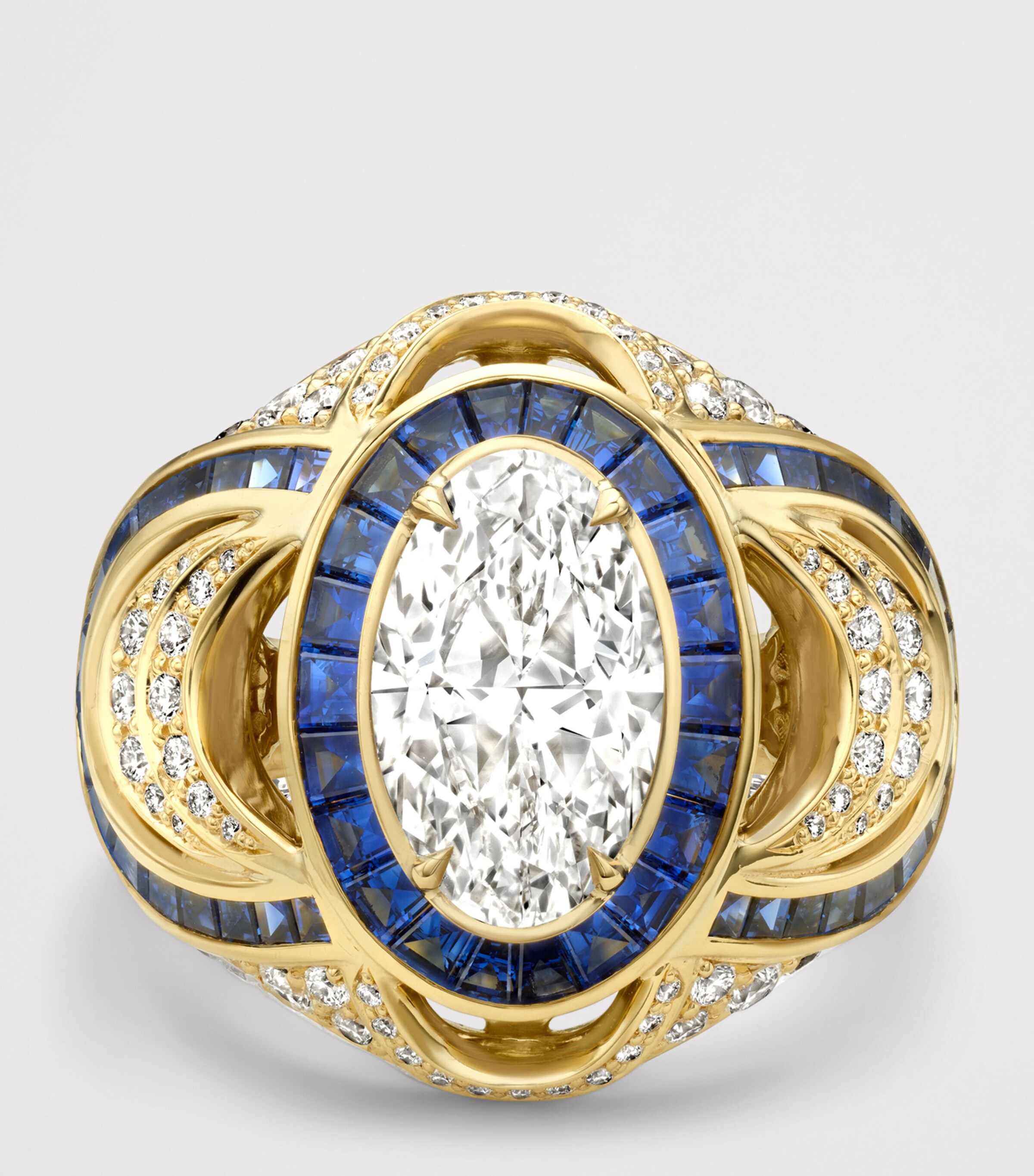 Boodles x Historic Royal Palaces Yellow Gold, Diamond and Sapphire Presence Chamber Ring Gold Image 3